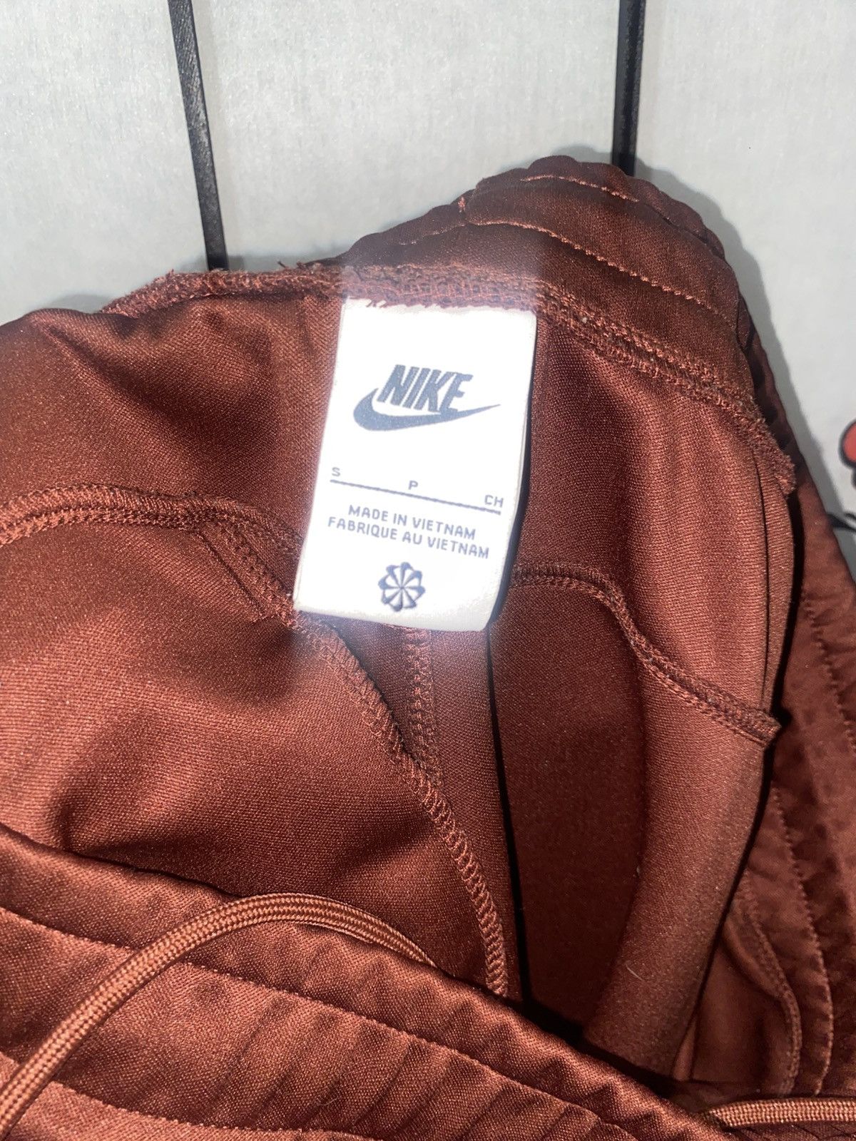 Nike × Vintage Men’s Small Vintage Nike Brown and White Joggers Size US 29 - 2 Thumbnail