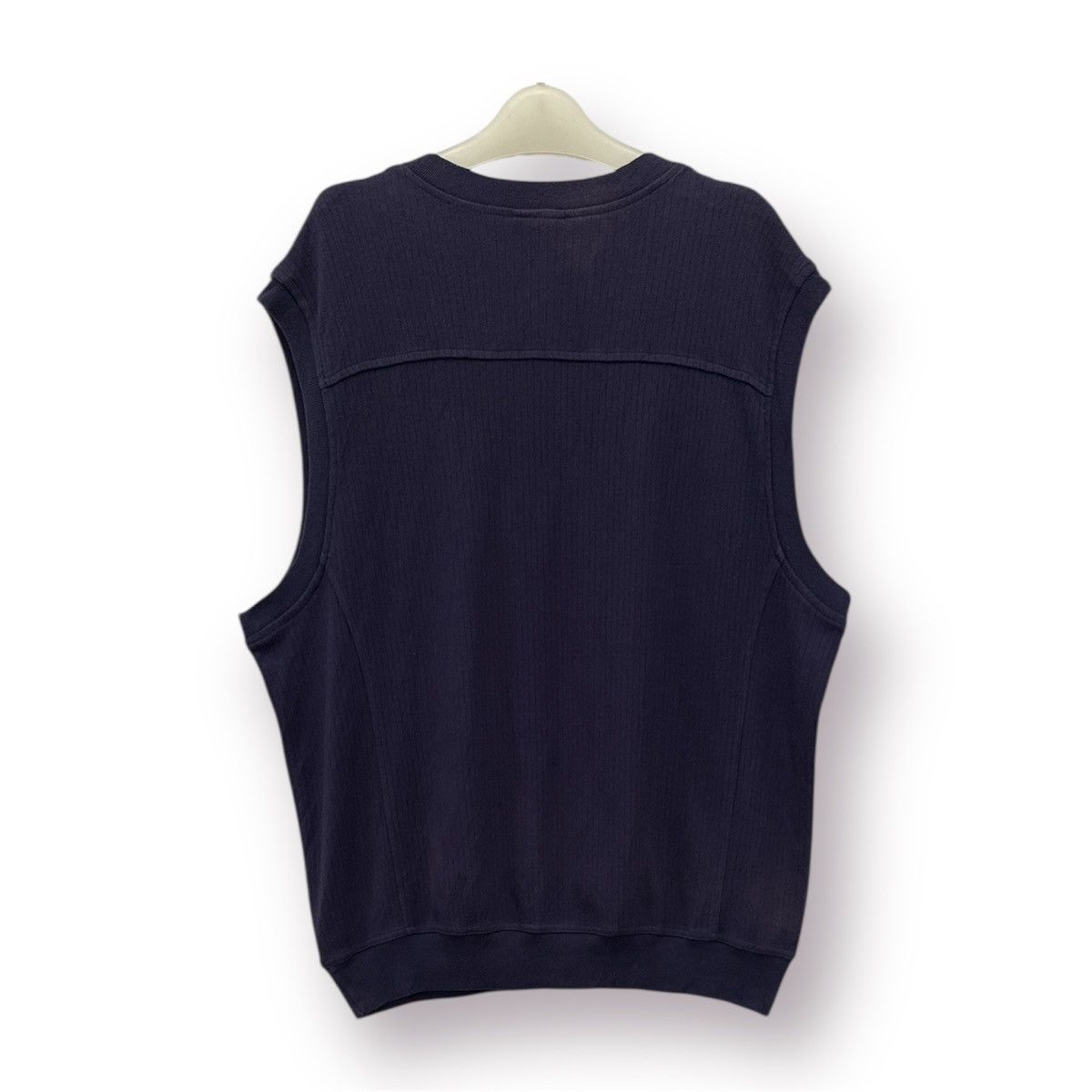 Oakley 🔥 Oakley Streetwear Sleeveless V-Neck Tees - L Size US L / EU 52-54 / 3 - 9 Thumbnail