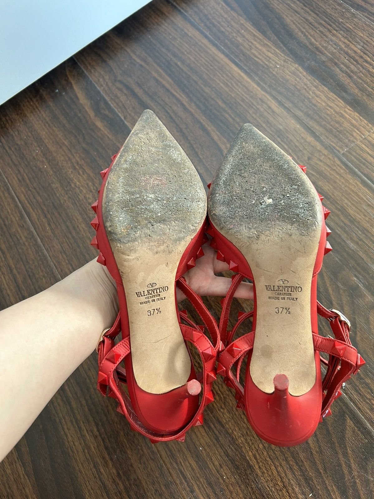 Valentino Valentino Women's Classic Red Rockstud Heels size 37 Size US 7.5 / IT 37.5 - 11 Thumbnail