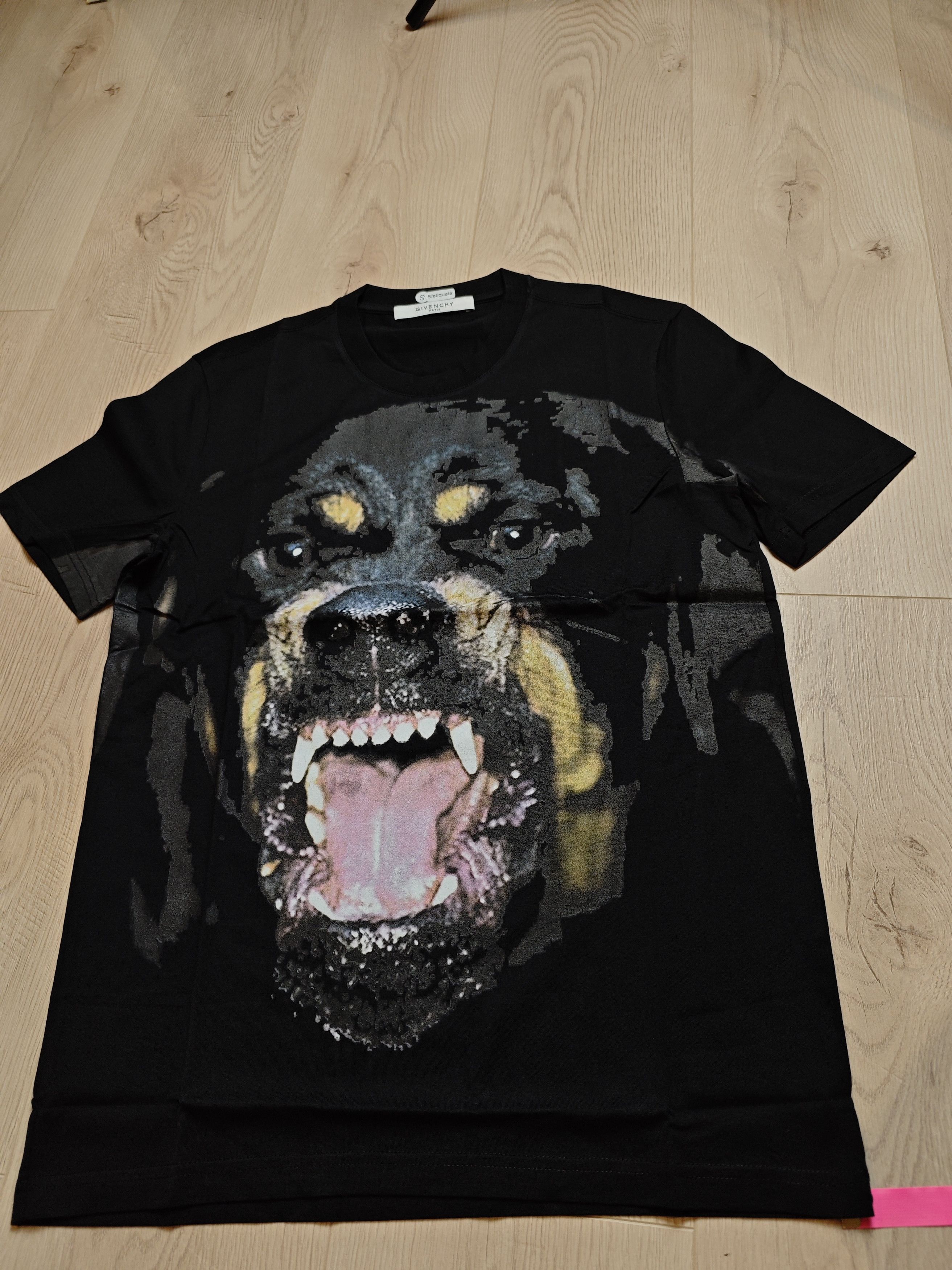 Givenchy SS2017 Givenchy Rottweiler Dog Black T-Shirt Riccardo