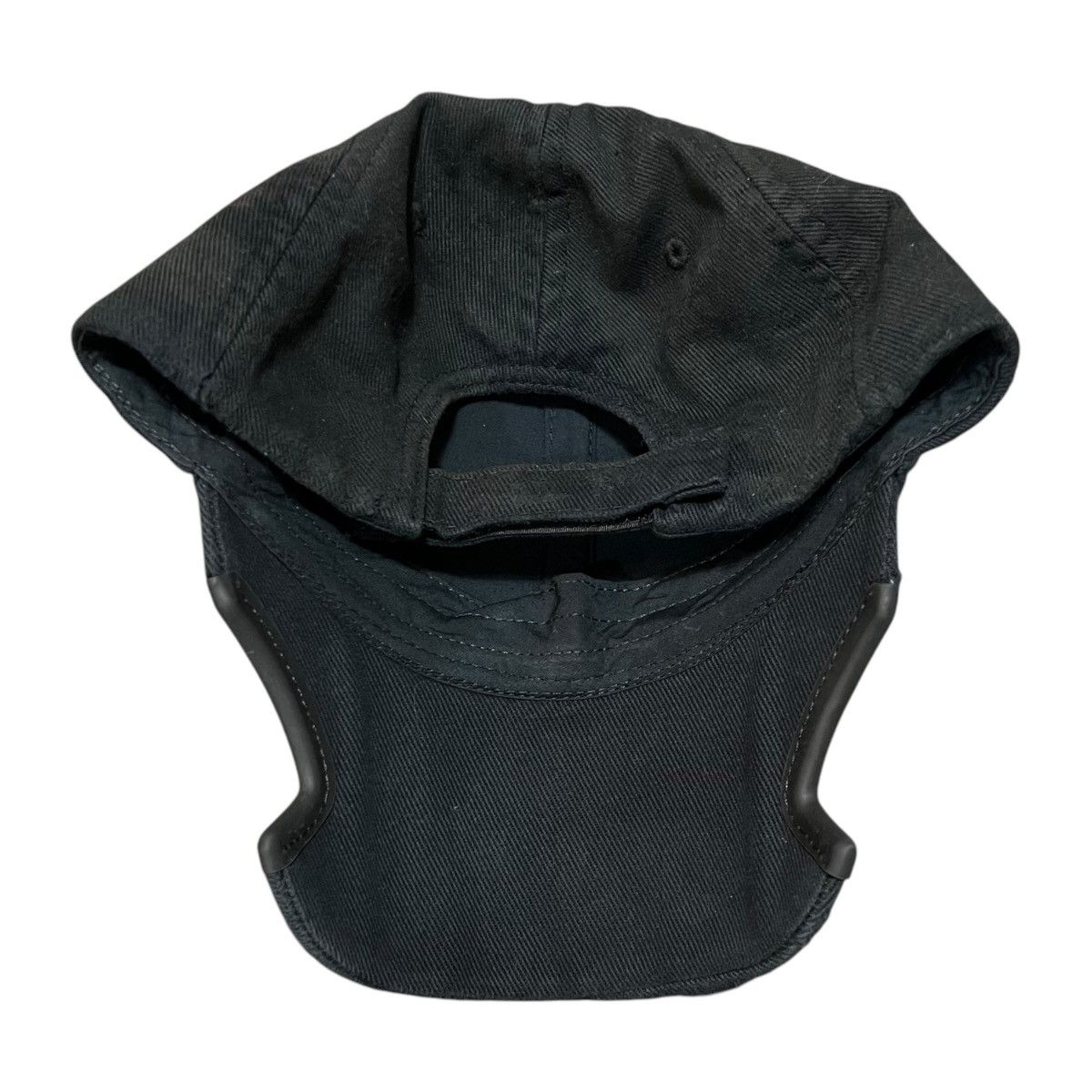BALENCIAGA 23AW Unity Sports Icon Distressed Cap