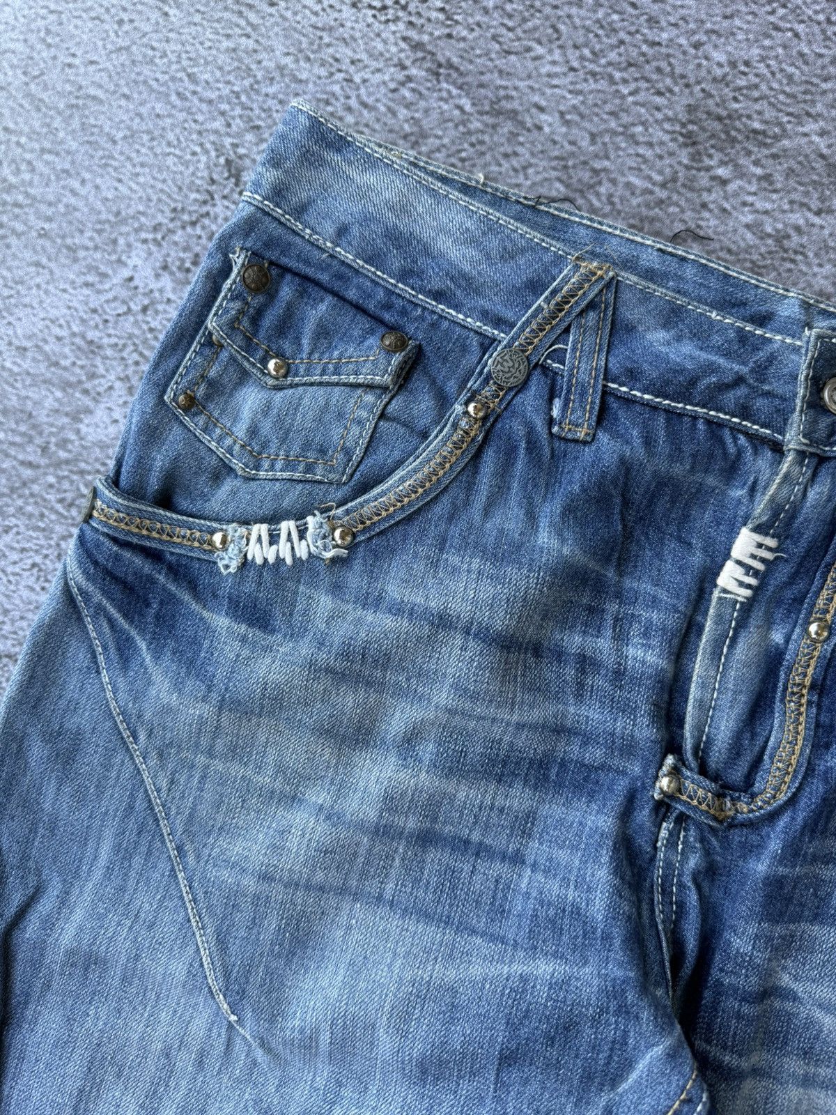 20471120 × Beauty Beast × Japanese Brand H.Boy blue denim jeans studs Ifsixwas kmrii style Size US 36 / EU 52 - 6 Thumbnail