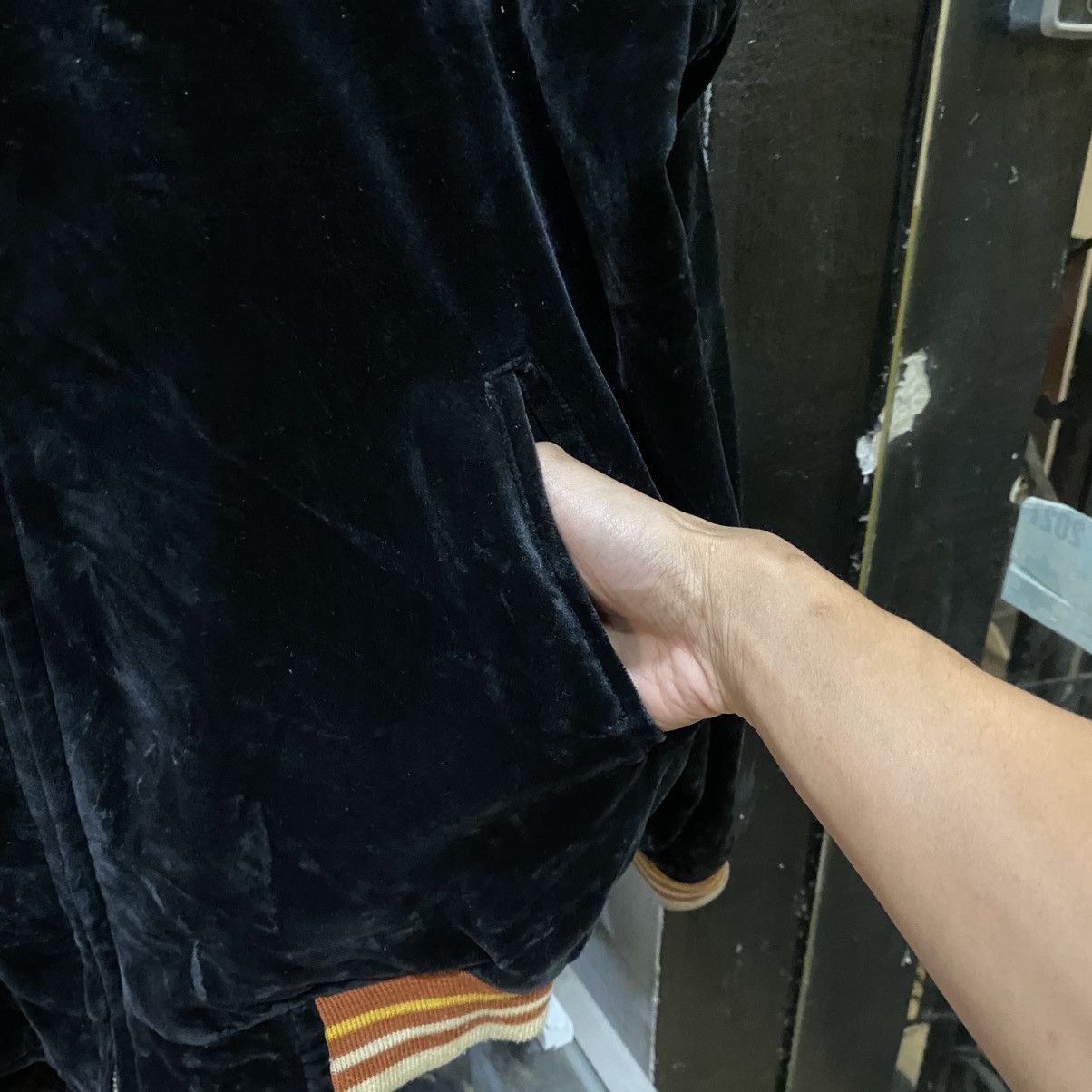 Japanese Brand VTG velvet sukajan souvenir jacket GRACEFUL JAPANESE ANEGO Size US L / EU 52-54 / 3 - 14 Thumbnail