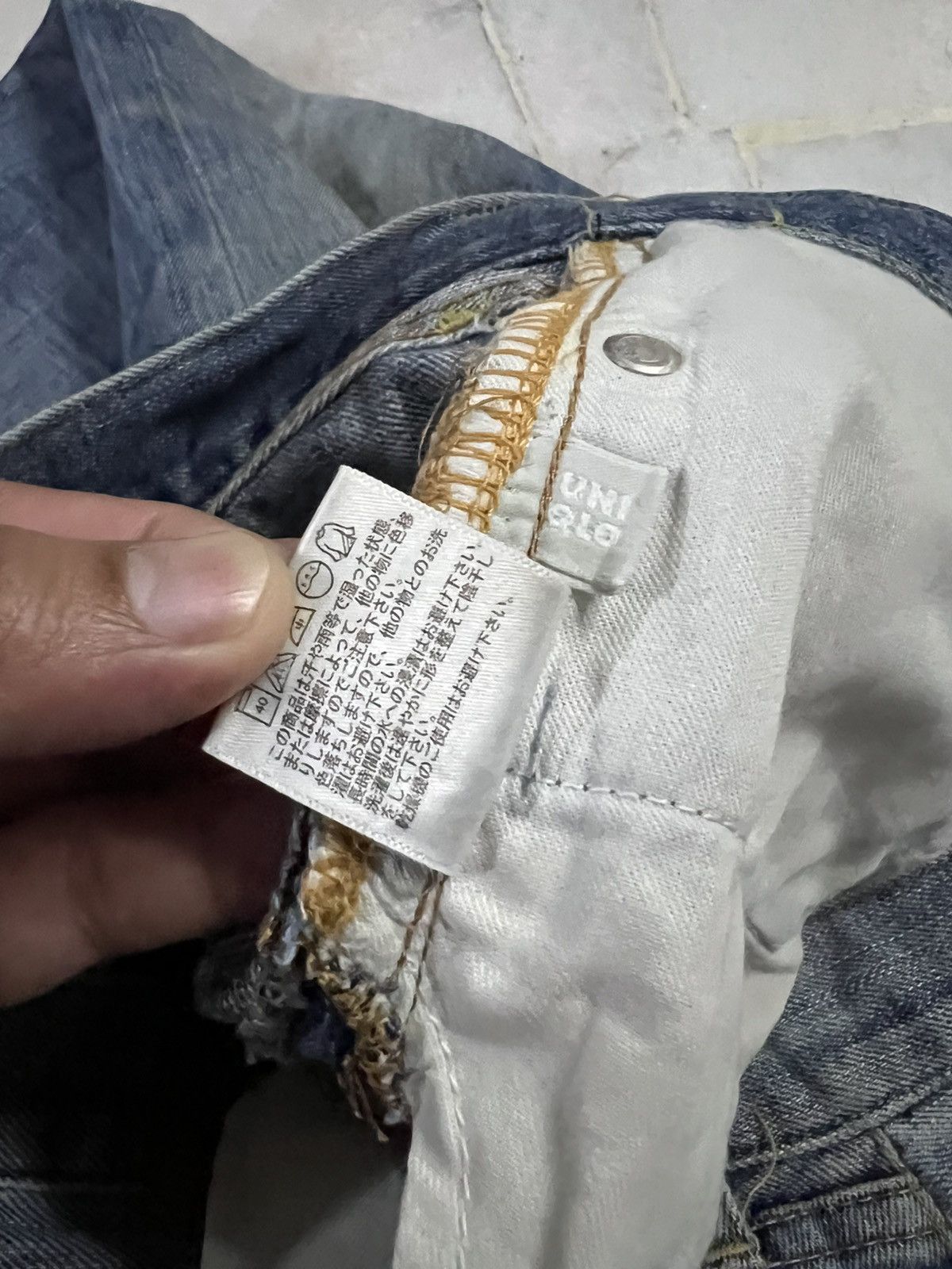 Japanese Brand × Uniqlo × Vintage Japanese Brand Uniqlo Vintage S002 Distressed Jean Size US 35 - 22 Thumbnail