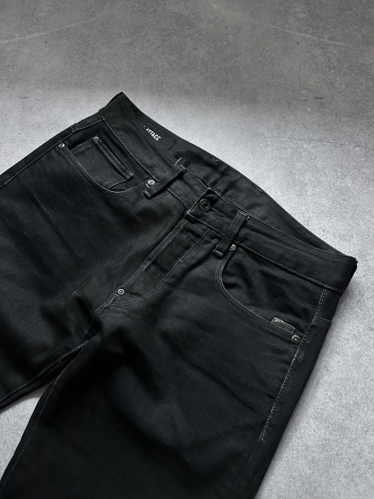 G-Star G-Star Raw Attacc black distressed jeans mens like leather Size US 31 - 4 Thumbnail