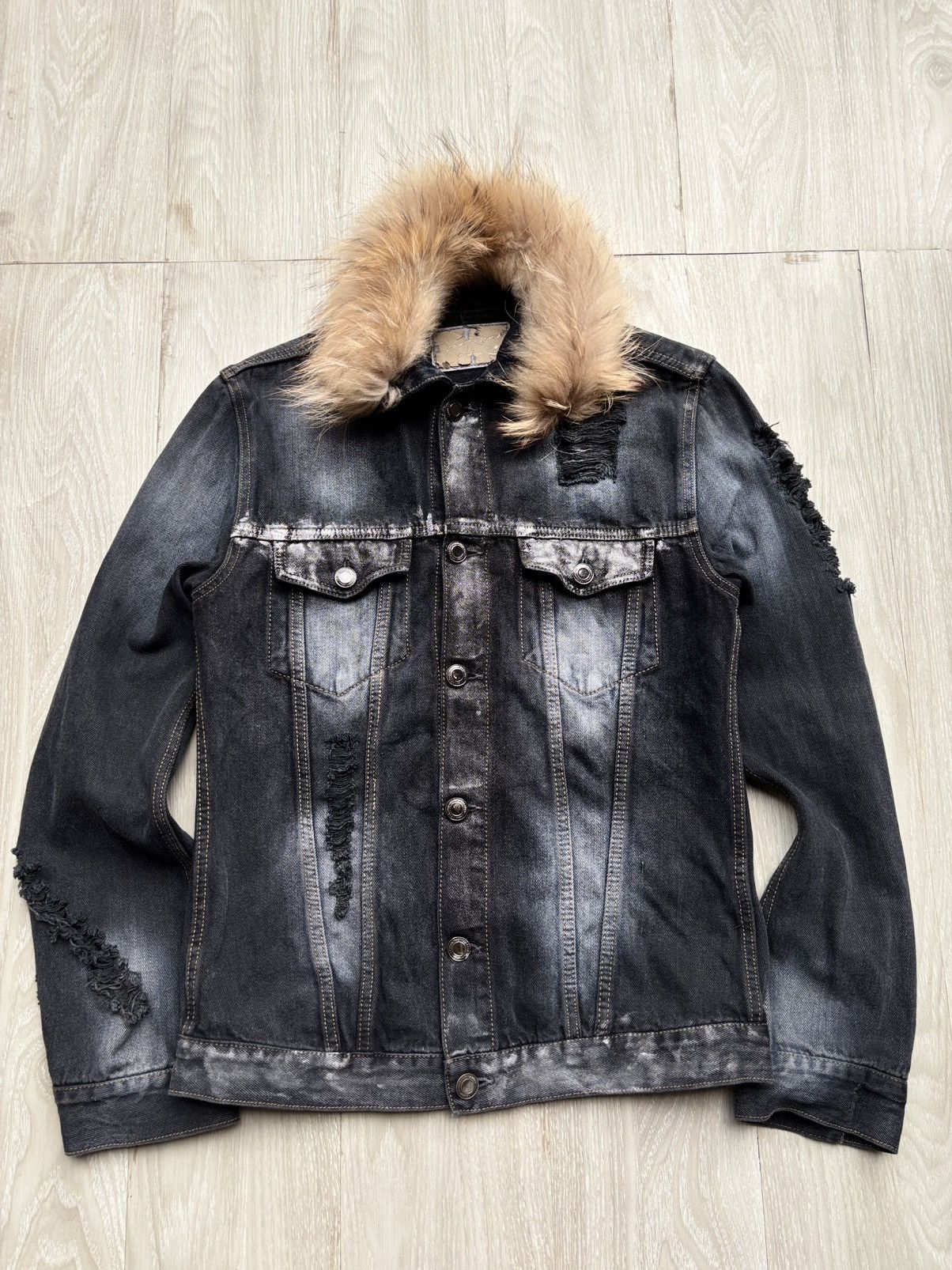 Japanese Brand URBAN RESEARCH distressed fur denim jacket Size US S / EU 44-46 / 1 - 2 Thumbnail
