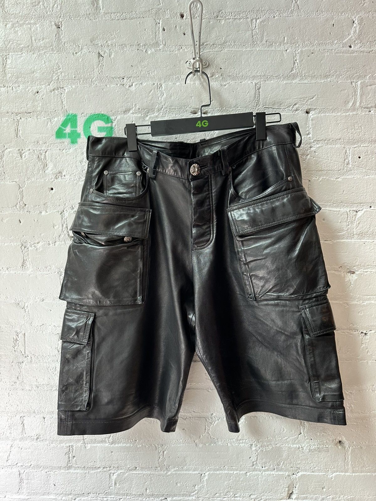 Chrome Hearts CHROME HEARTS FATIGUE PATCHED SHORTS Size US 34 / EU 50 - 1 Thumbnail