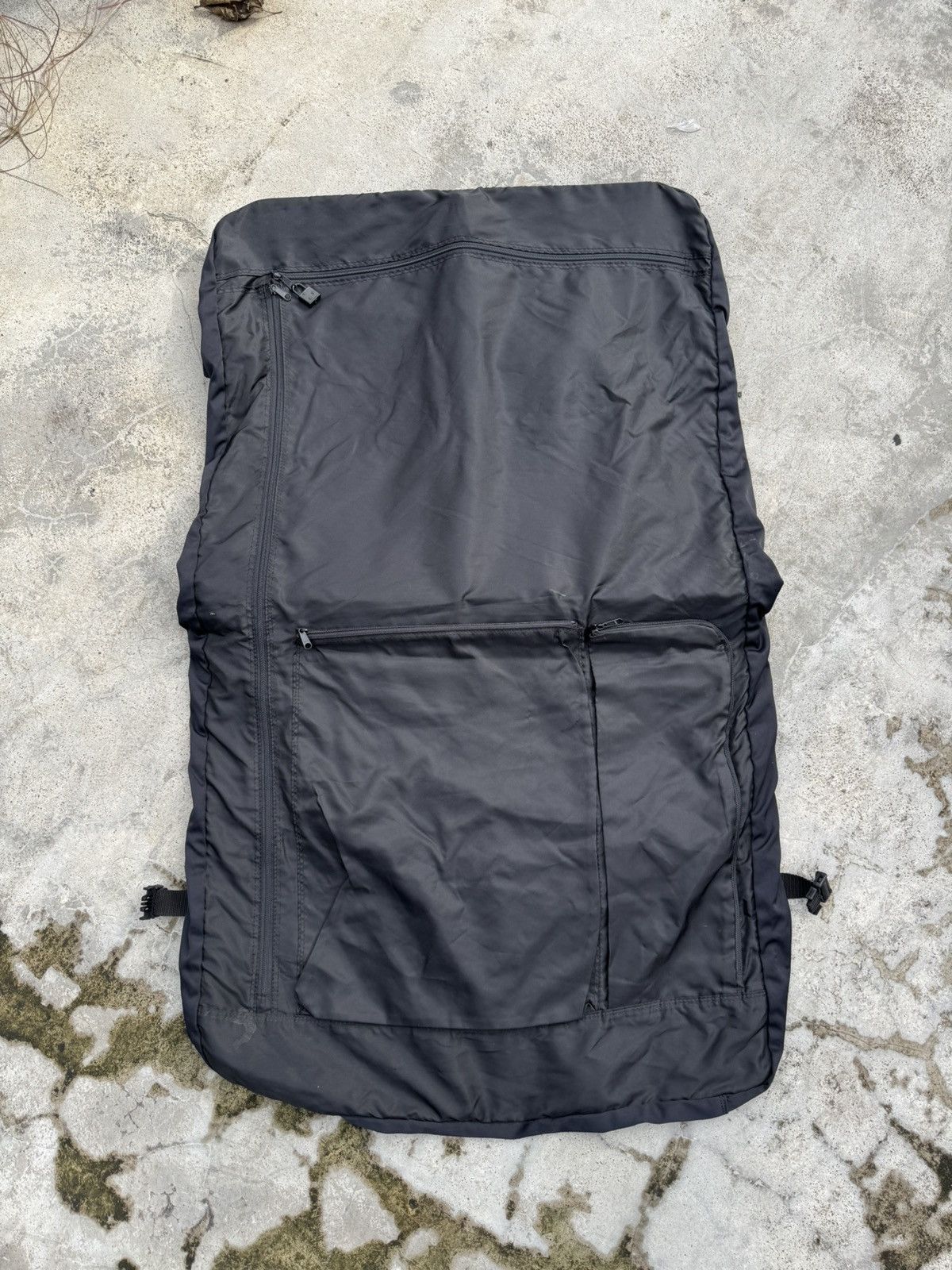 Issey Miyake Rare Beatiful Issey Miyake Design Studio Travel Garment Bag Size ONE SIZE - 5 Thumbnail