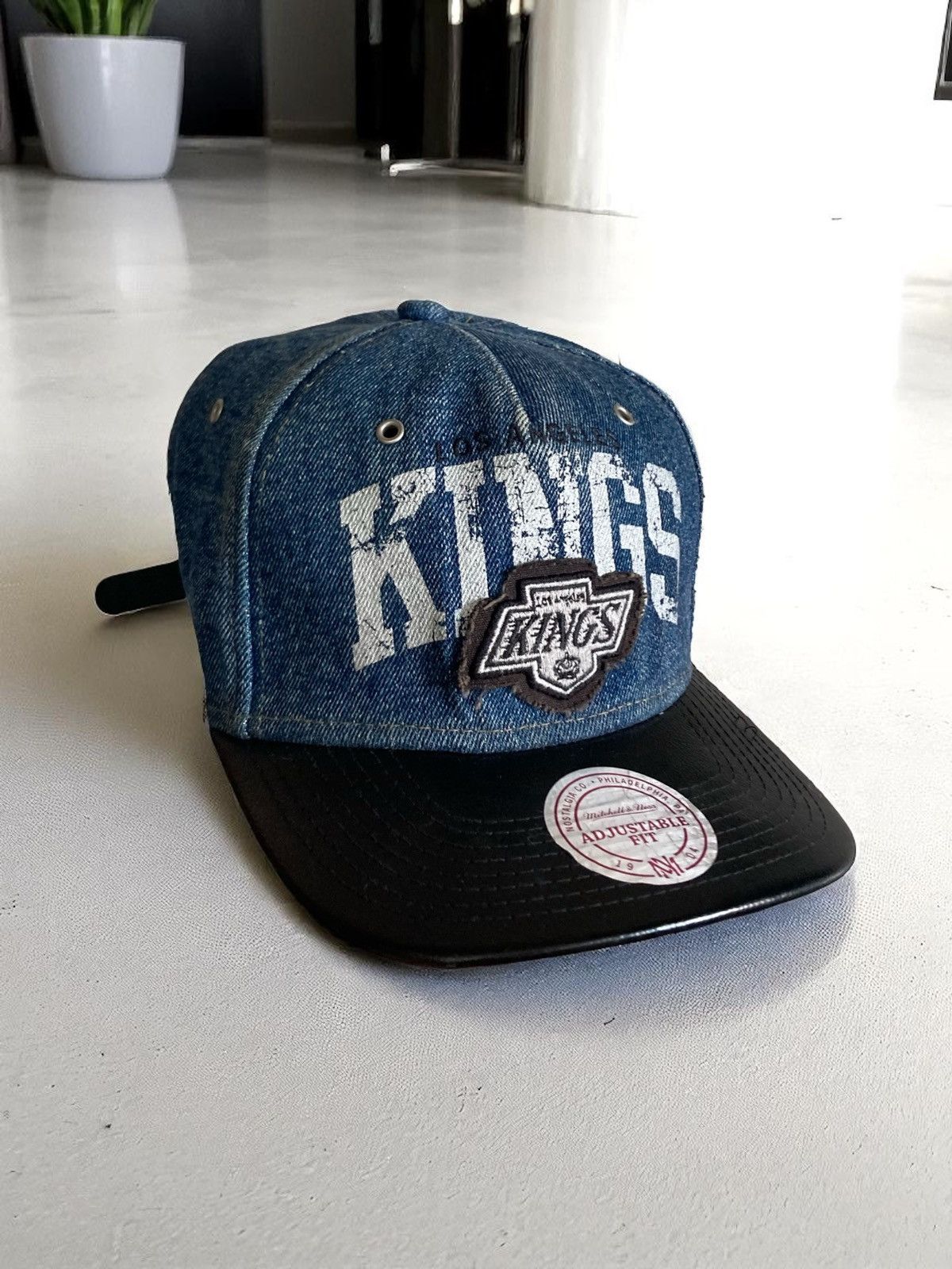 Mitchell & Ness Mitchell&ness Los Angeles kings NHL denim Jeans hat cap y2k Size ONE SIZE - 1 Thumbnail