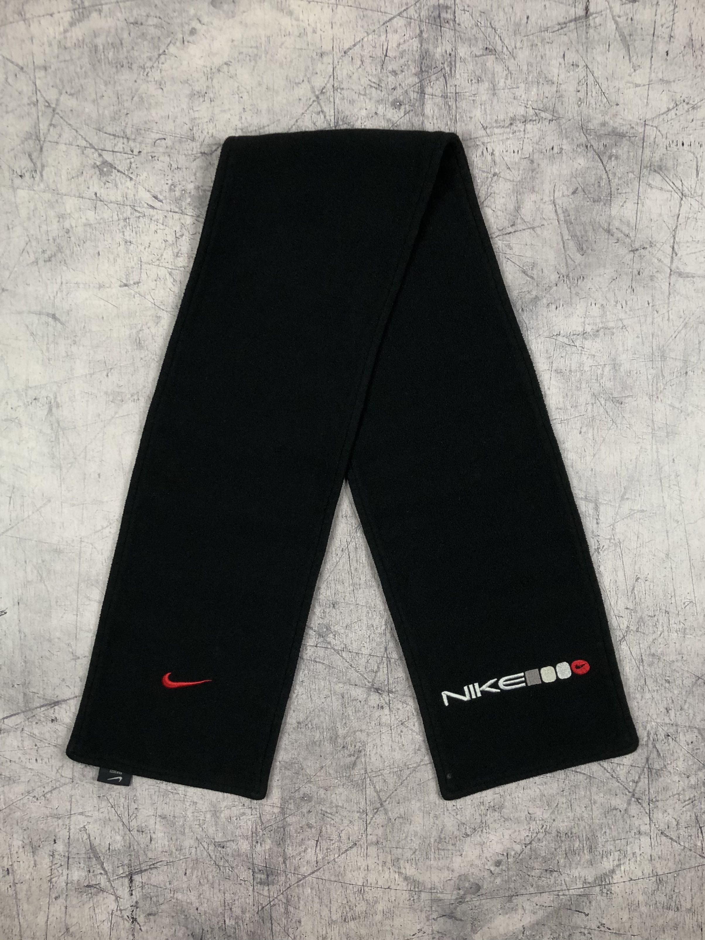 Nike Vintage Nike Swoosh Fleece Scarf Size ONE SIZE - 1 Thumbnail