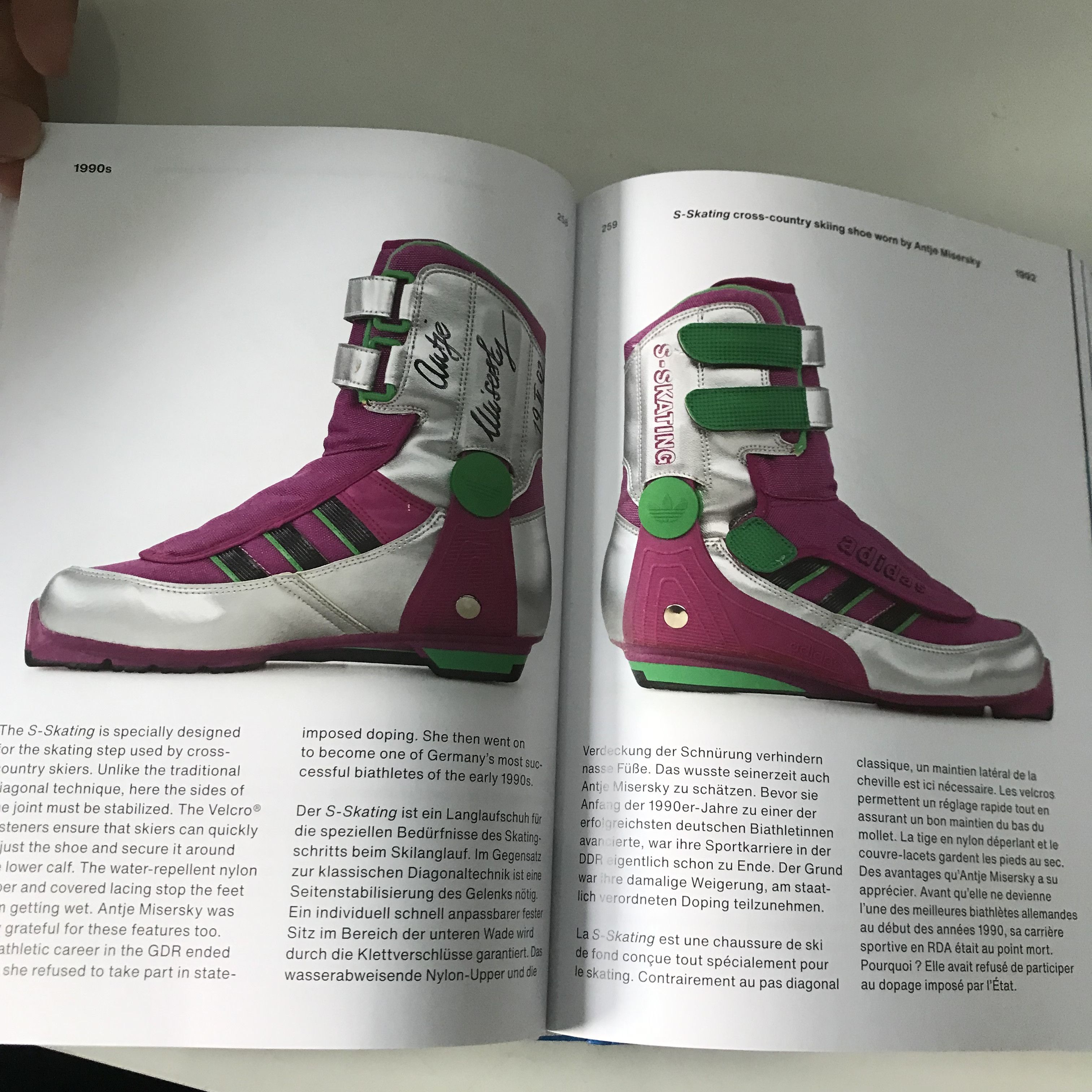 Adidas × Hypebeast × Infinite Archives ADIDAS ARCHIVE BOOK TASCHEN THE FOOTWEAR COLLECTION Sneakers Size ONE SIZE - 23 Thumbnail