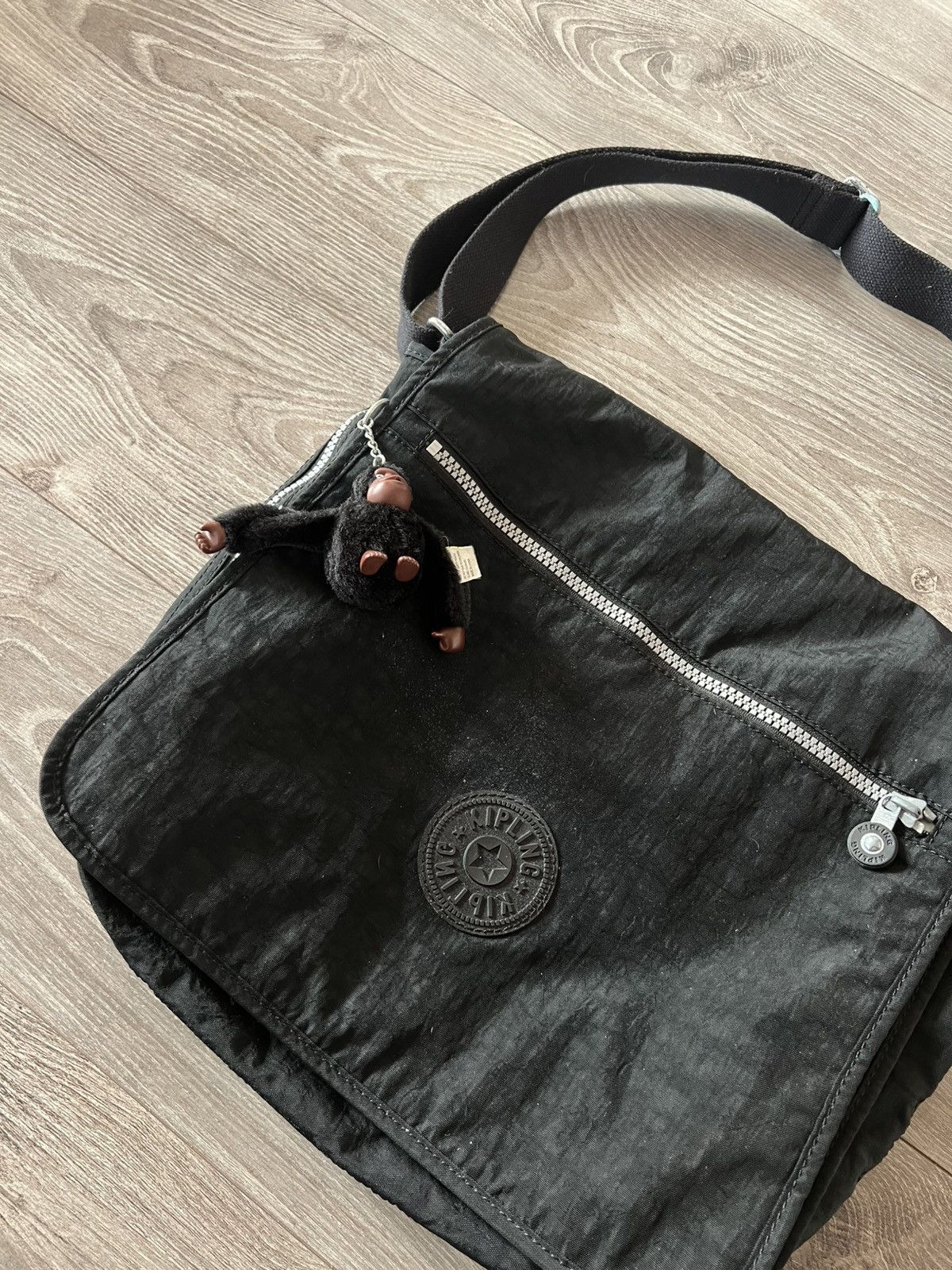 Other ‼️Vintage Kipling Crossbody Larg Monkey Rare Transformer Bag Size ONE SIZE - 8 Thumbnail