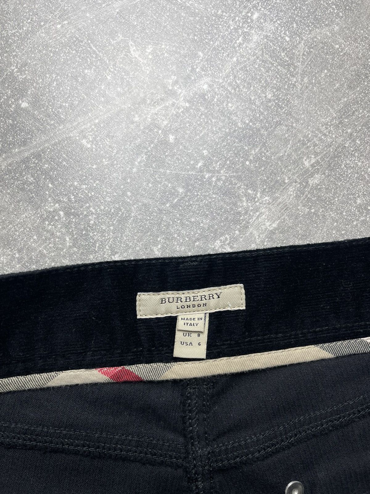 Burberry Burberry London Black Corduroy Cropped Pants Size 40" / US 18 - 11 Thumbnail