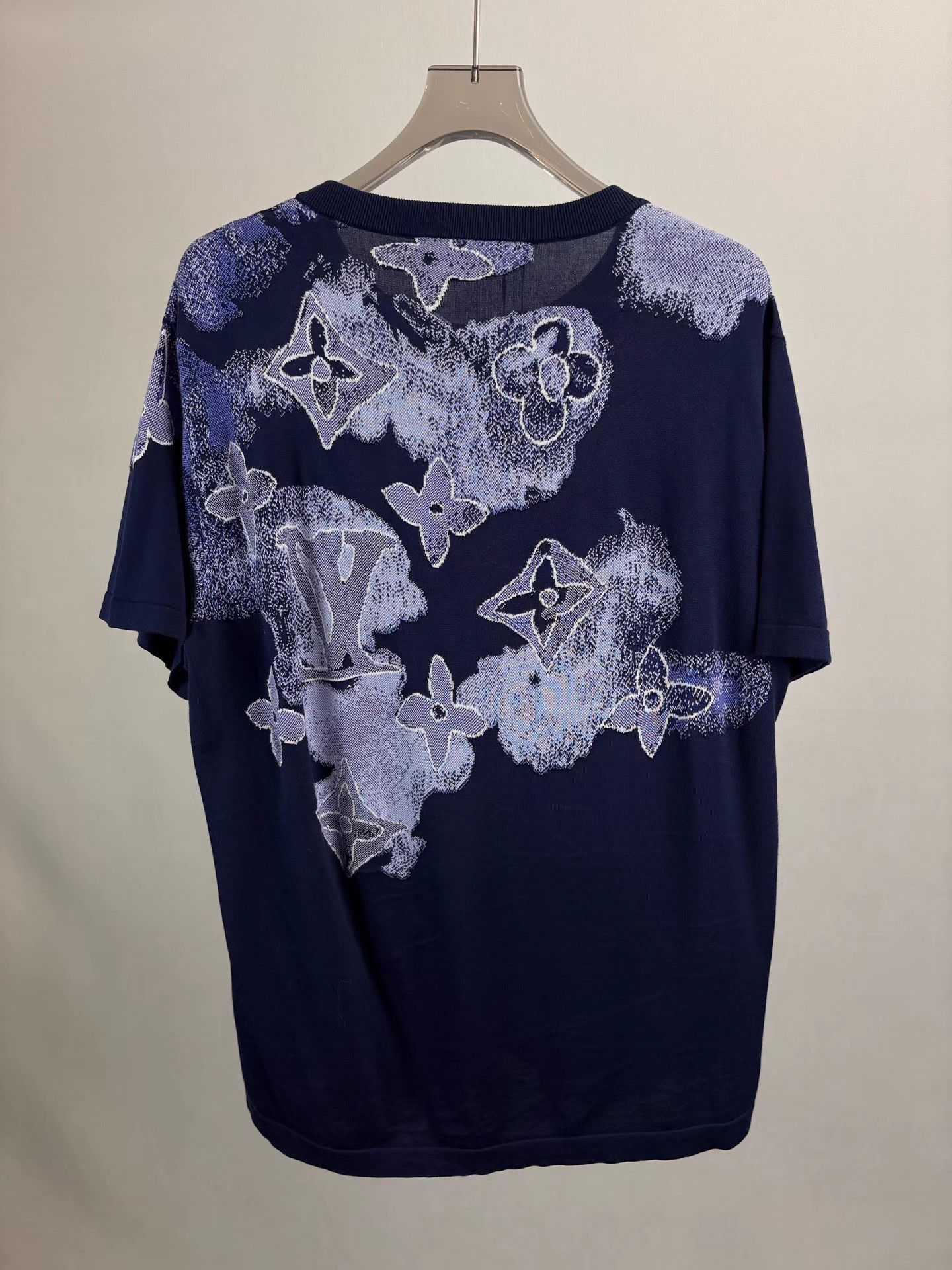 Louis Vuitton LOUIS VUITTON Dark Blue Monogram Gradient Short Sleeve K1 Size US XL / EU 56 / 4 - 2 Thumbnail