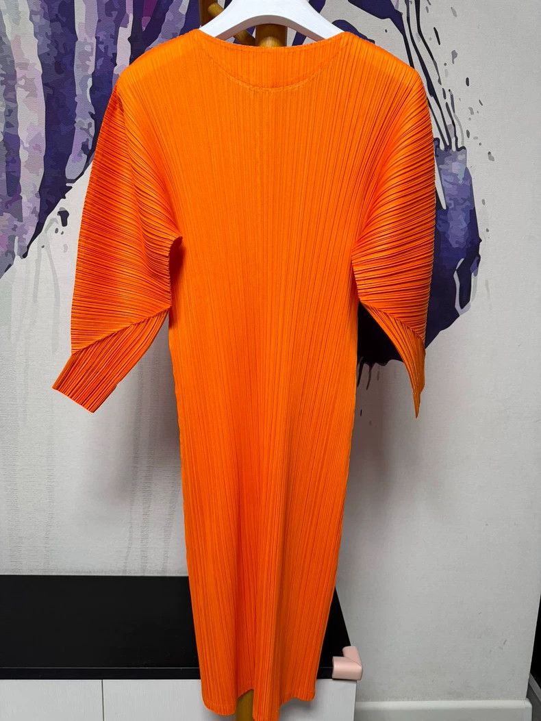 Issey Miyake Issey Miyake size:3 Orange puffed-sleeve pleated dress Size S / US 4 / IT 40 - 3 Thumbnail