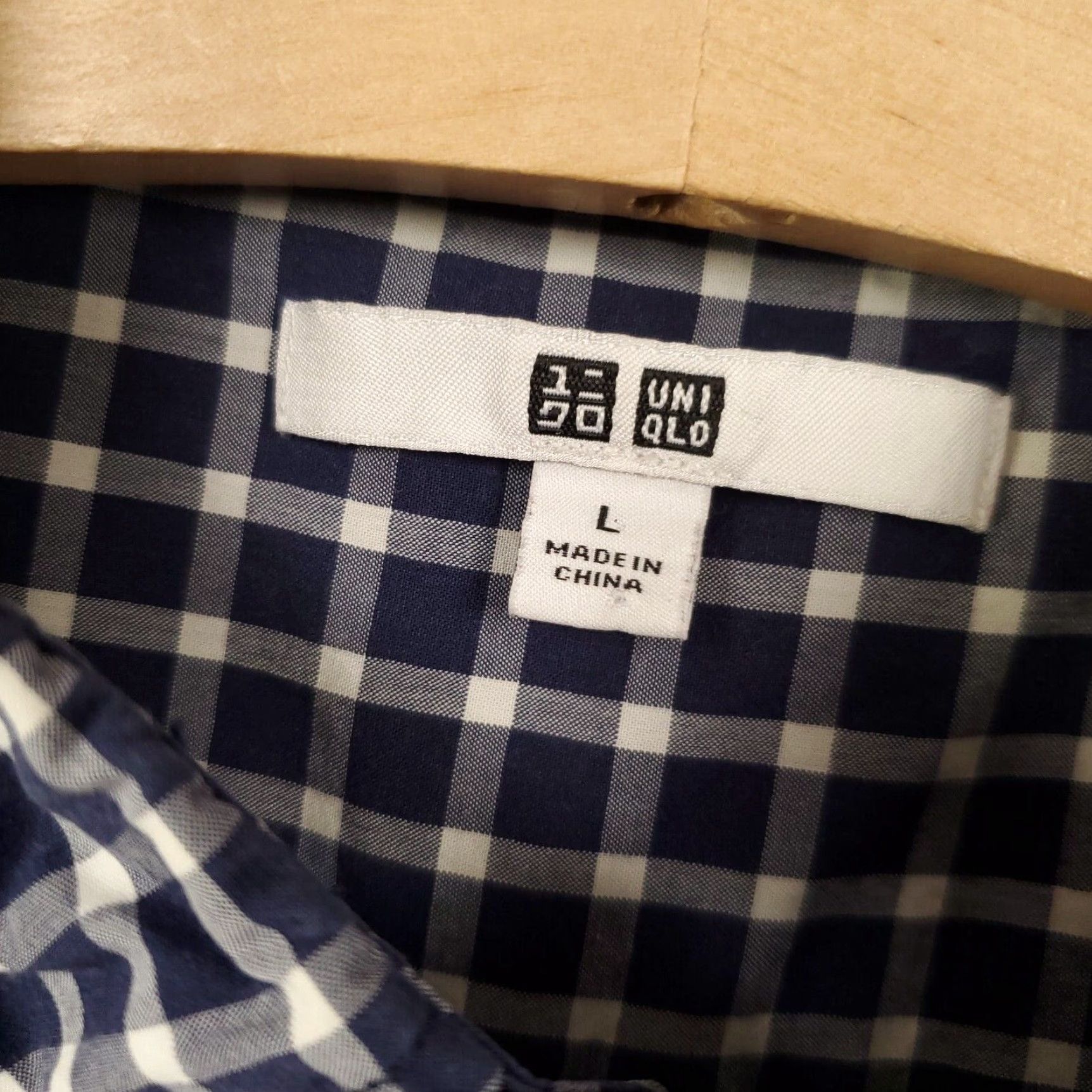 Uniqlo Uniqlo Shirt Men Large Blue White Plaid Button-Up Long Sleeve Cotton Casual Business Size US L / EU 52-54 / 3 - 6 Thumbnail