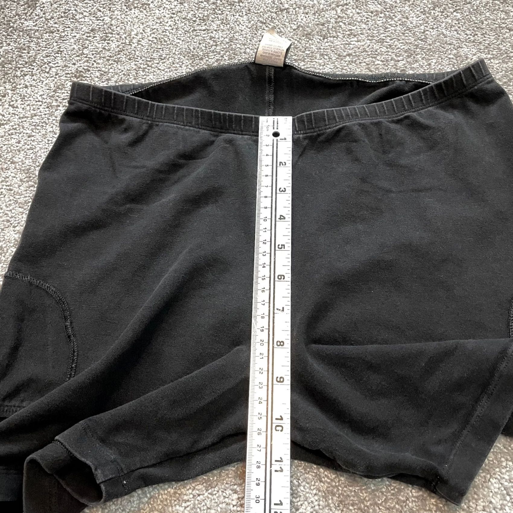 Vintage Junonia Sweat Shorts Womens 1X Black Solid Casual Pockets Adult Logo Size 30" / US 8 / IT 44 - 4 Thumbnail