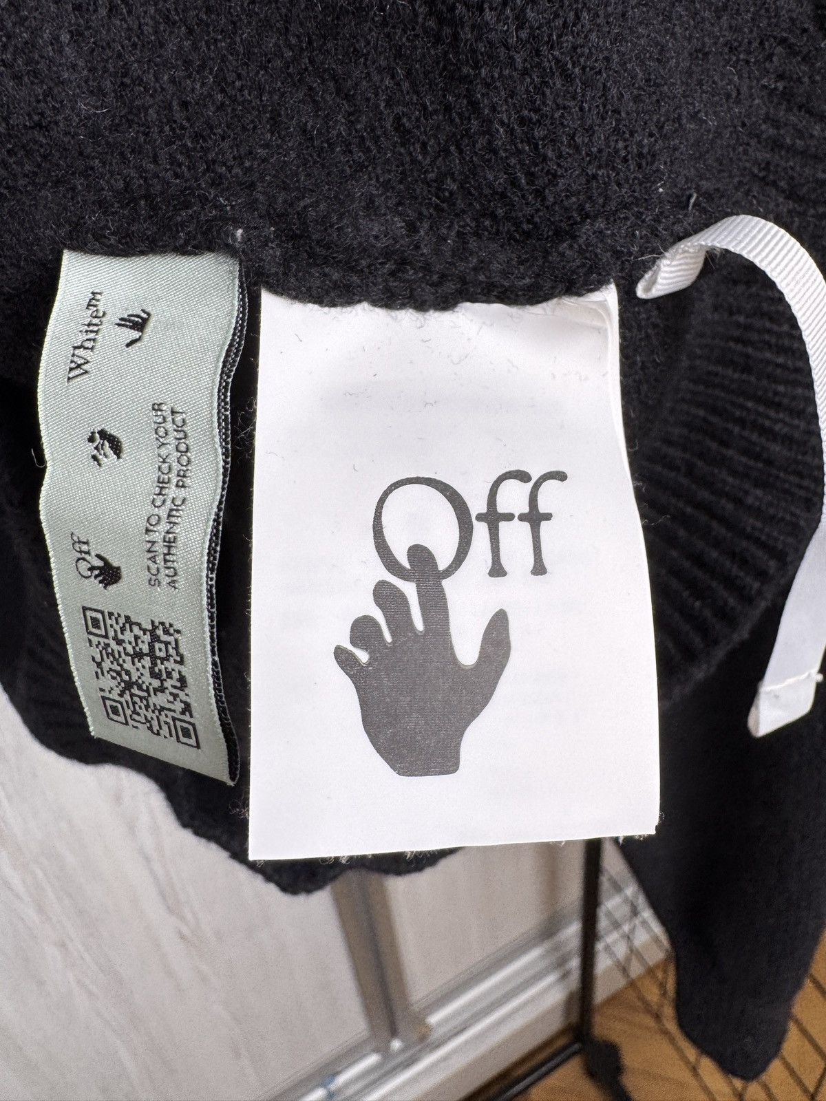 Off-White OFF-WHITE Graffiti Logo Intarsia Jumper Black sweater Size M / US 6-8 / IT 42-44 - 9 Thumbnail