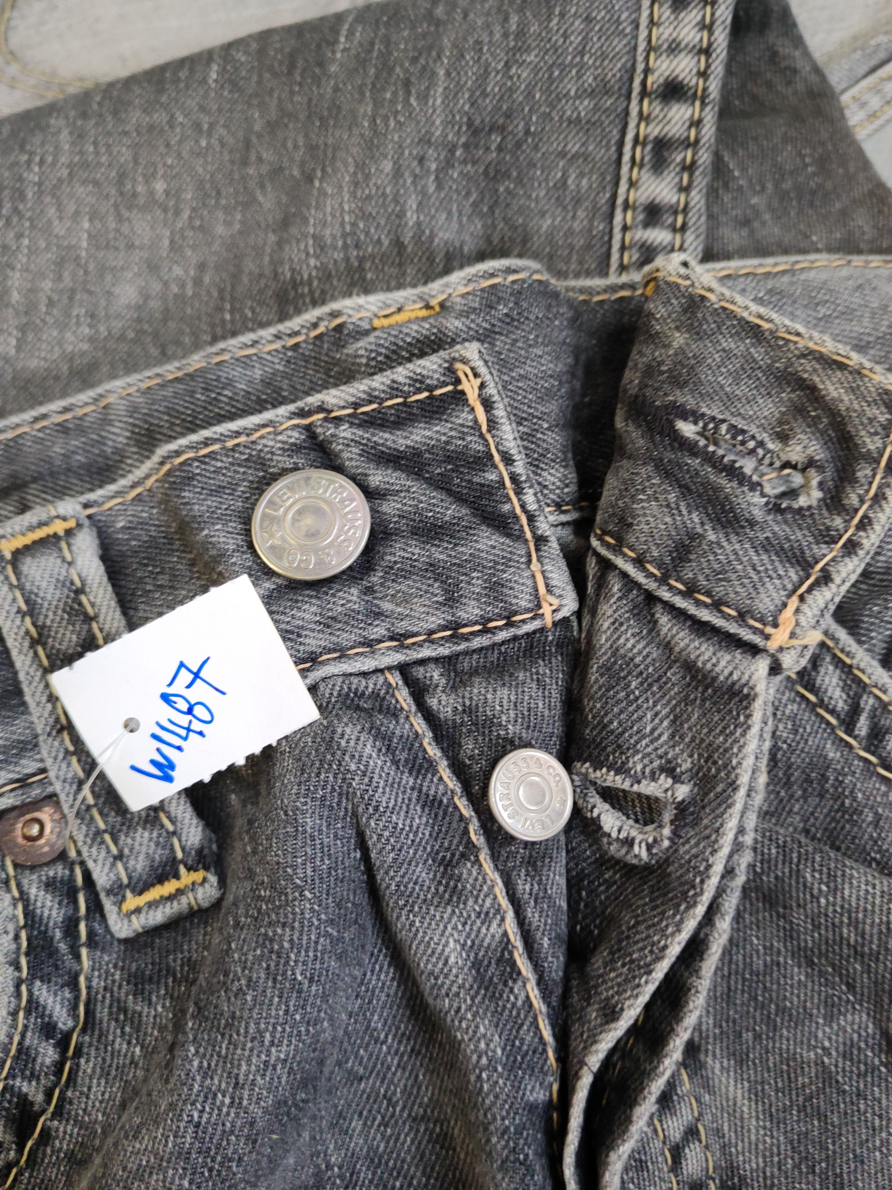Levi's 902 Levi's Black Distressed Ripped denim Jeans #W1487 Size US 32 / EU 48 - 17 Thumbnail