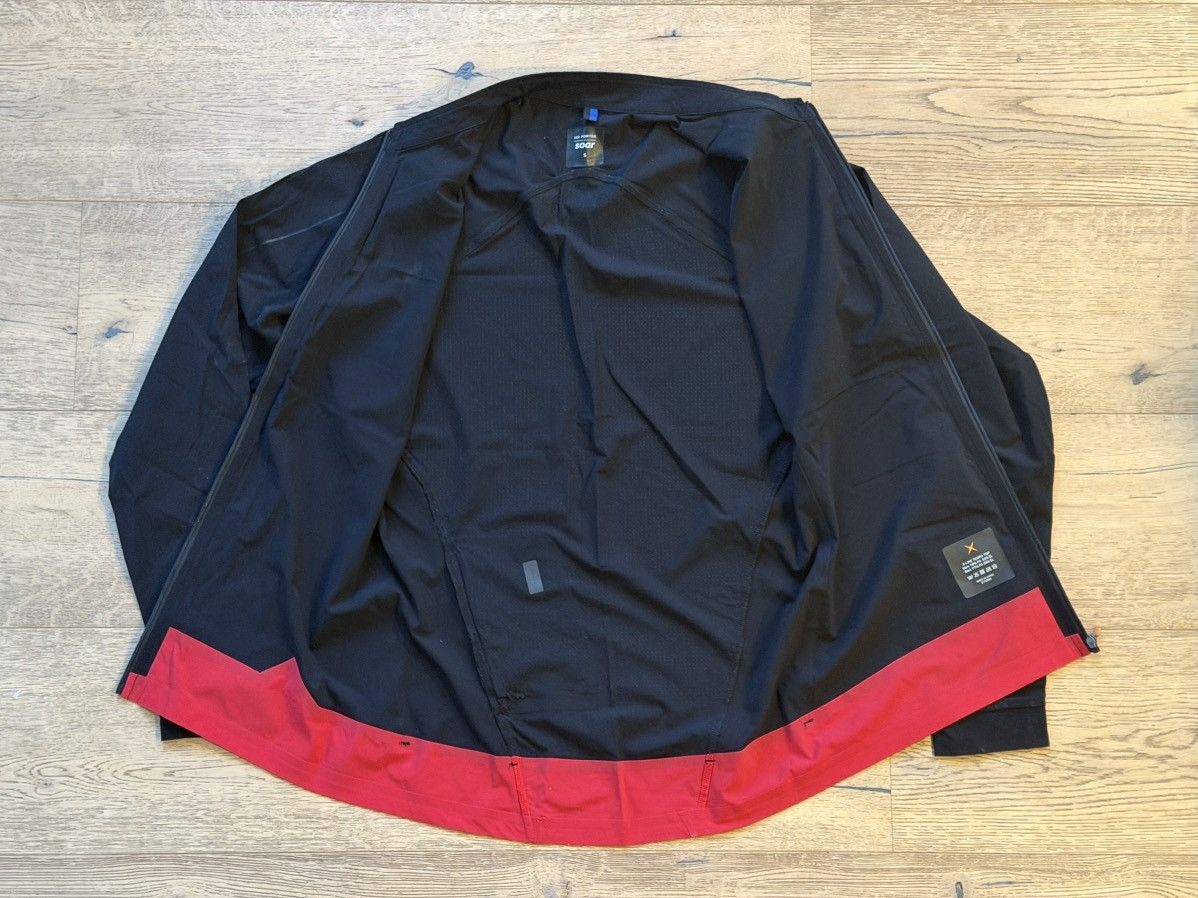 SOAR Running SOAR Running x MR PORTER X-Line Tempo Top Small Rare Collab Size US S / EU 44-46 / 1 - 6 Thumbnail