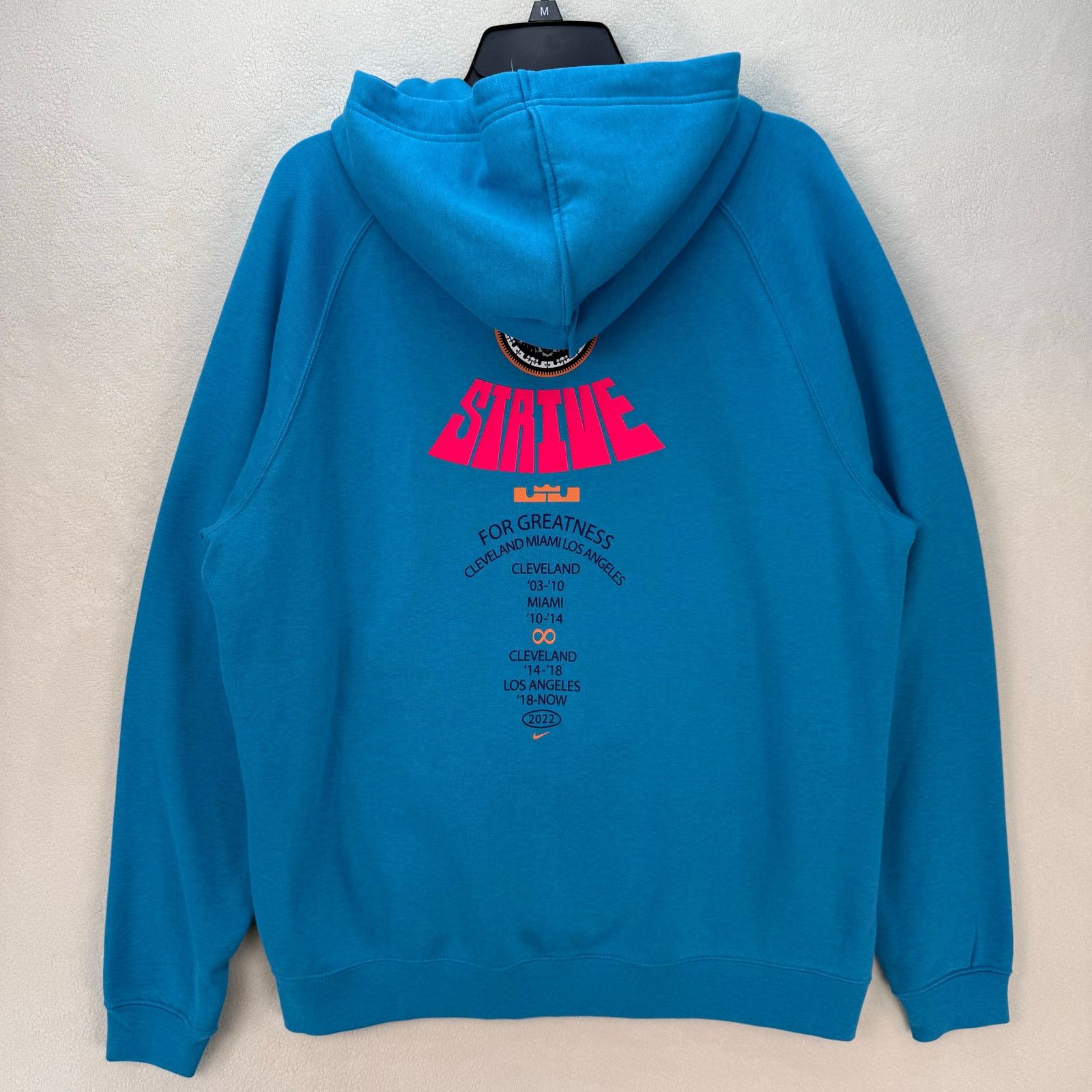 Nike NIKE x LEBRON JAMES MEDIUM HOODIE 20 YEAR CAREER BASKETBALL Size US M / EU 48-50 / 2 - 6 Thumbnail