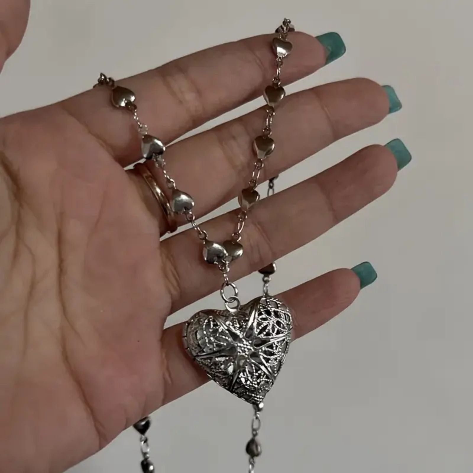 Other 3x Set Vintage Style Heart Locket Necklace Pendant Necklace Size ONE SIZE - 3 Thumbnail