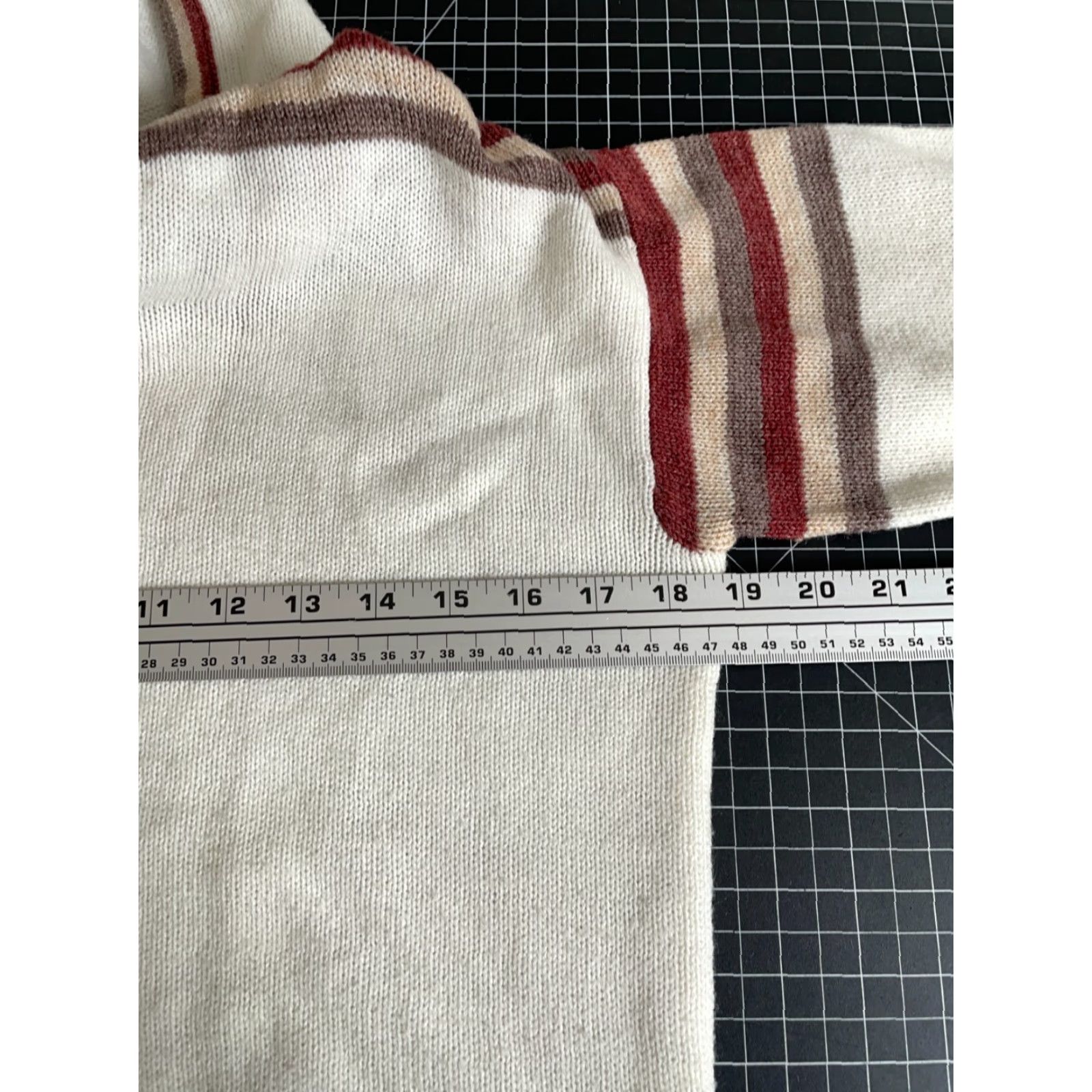 Vintage VINTAGE 80s Hooded Toggle Sweater Women's Small White Red Striped Boho Knit Acrylic Size S / US 4 / IT 40 - 7 Thumbnail