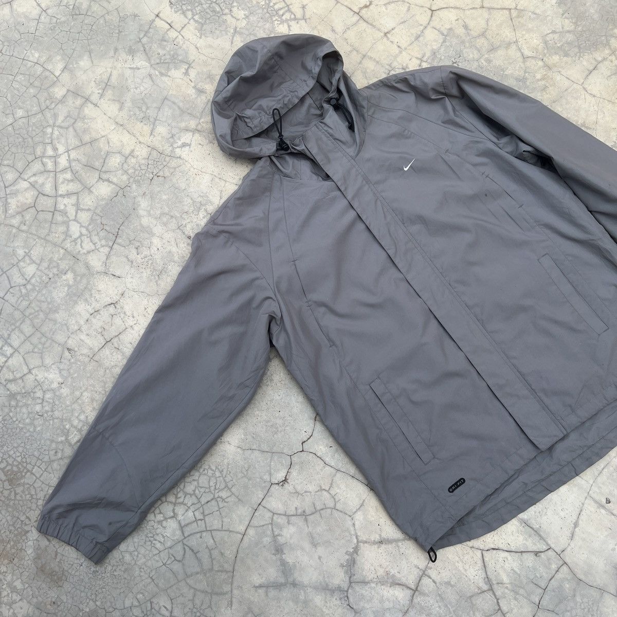Vintage Vintage Nike Light Jacket Custom Tech-Fit Size US M / EU 48-50 / 2 - 2 Thumbnail