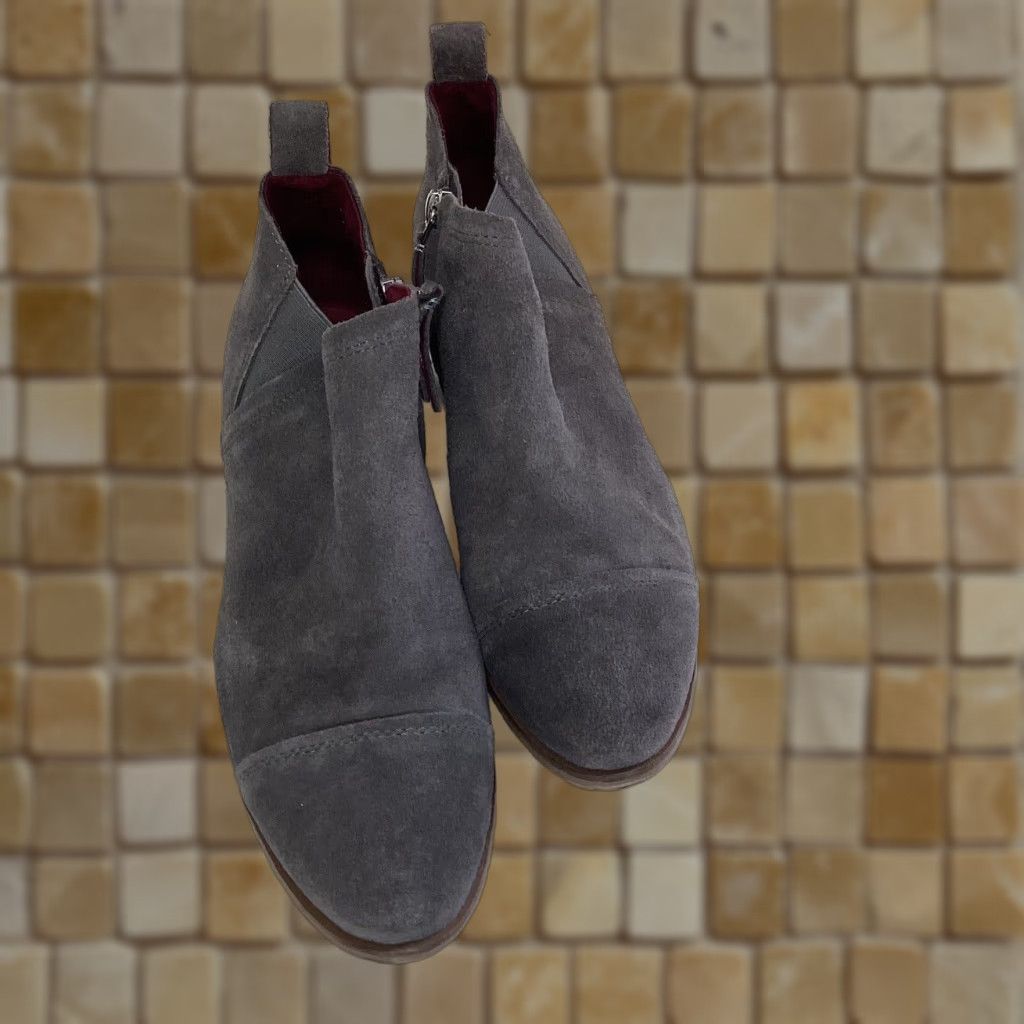 Toms Desert Boots Ankle Gray Suede Low Heel Shoes Zip Womens Size 9.5 in Grey