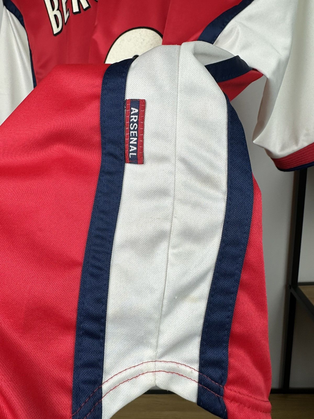 Nike × Vintage Vintage Arsenal #10 Bergkamp Nike 1999-2000 home jersey Men Size US S / EU 44-46 / 1 - 13 Thumbnail