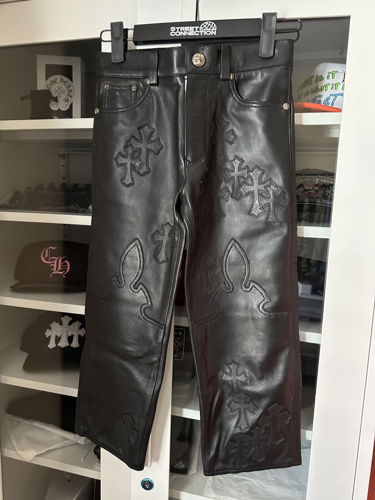 Chrome Hearts CHROME HEARTS KIDS YOUTH LEATHER FLEURKNEE CROSS PATCH PANT Size US 26 / EU 42 - 4 Thumbnail