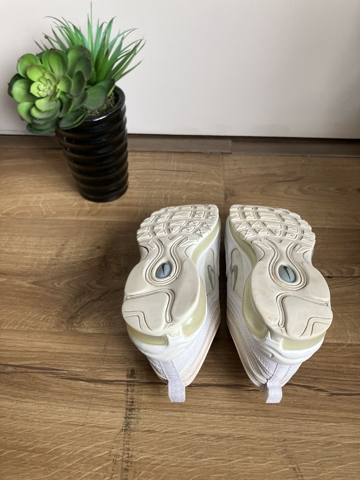 Nike Nike Air Max 97 Triple White Size US 8 / EU 41 - 5 Thumbnail