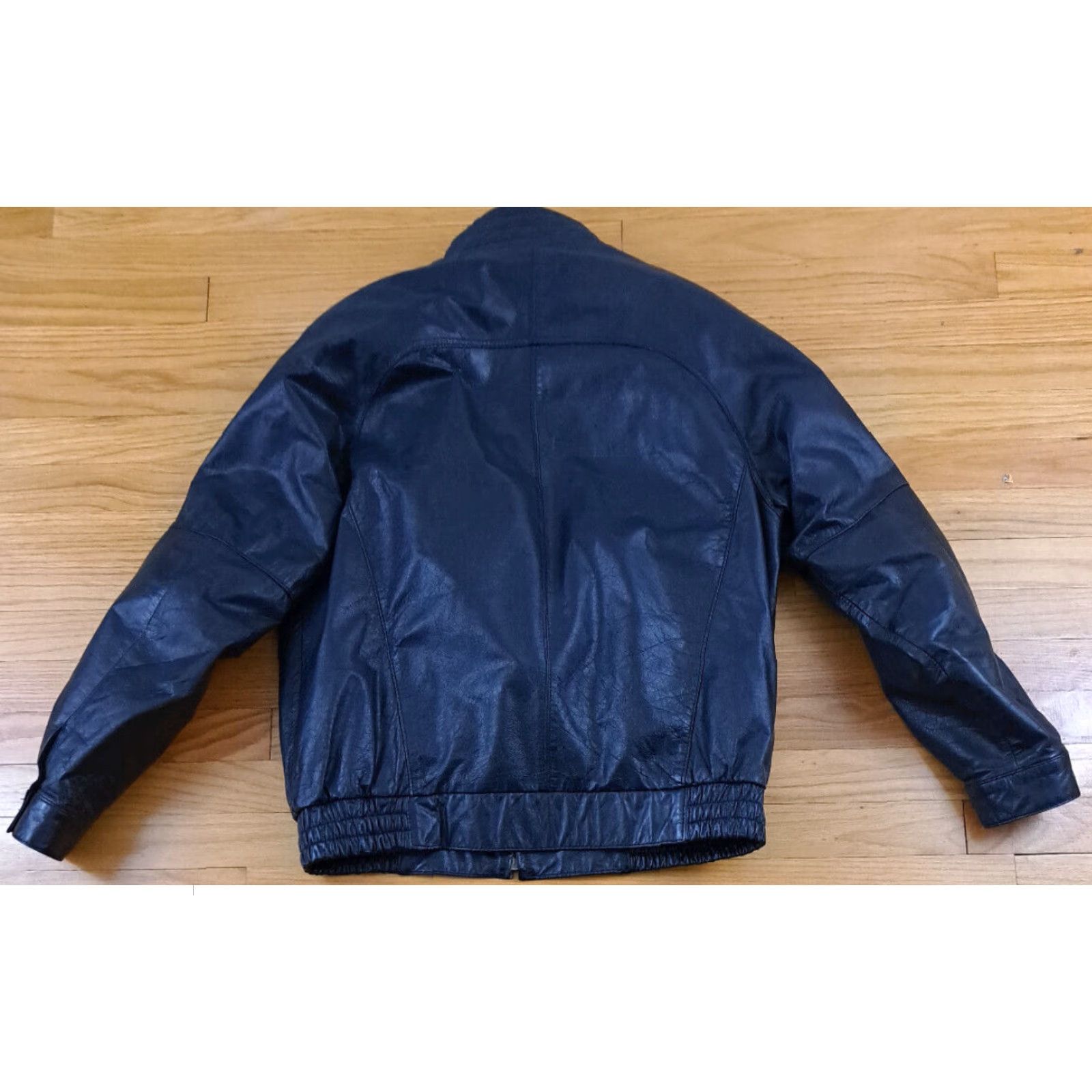 Wilson VINTAGE Wilson Suede & Leather Jacket- Insulated Zip Vest size 42 Men's Bomber Jacket Black Leather 25 1/2 long 22in pit to pit Size US XS / EU 42 / 0 - 6 Thumbnail
