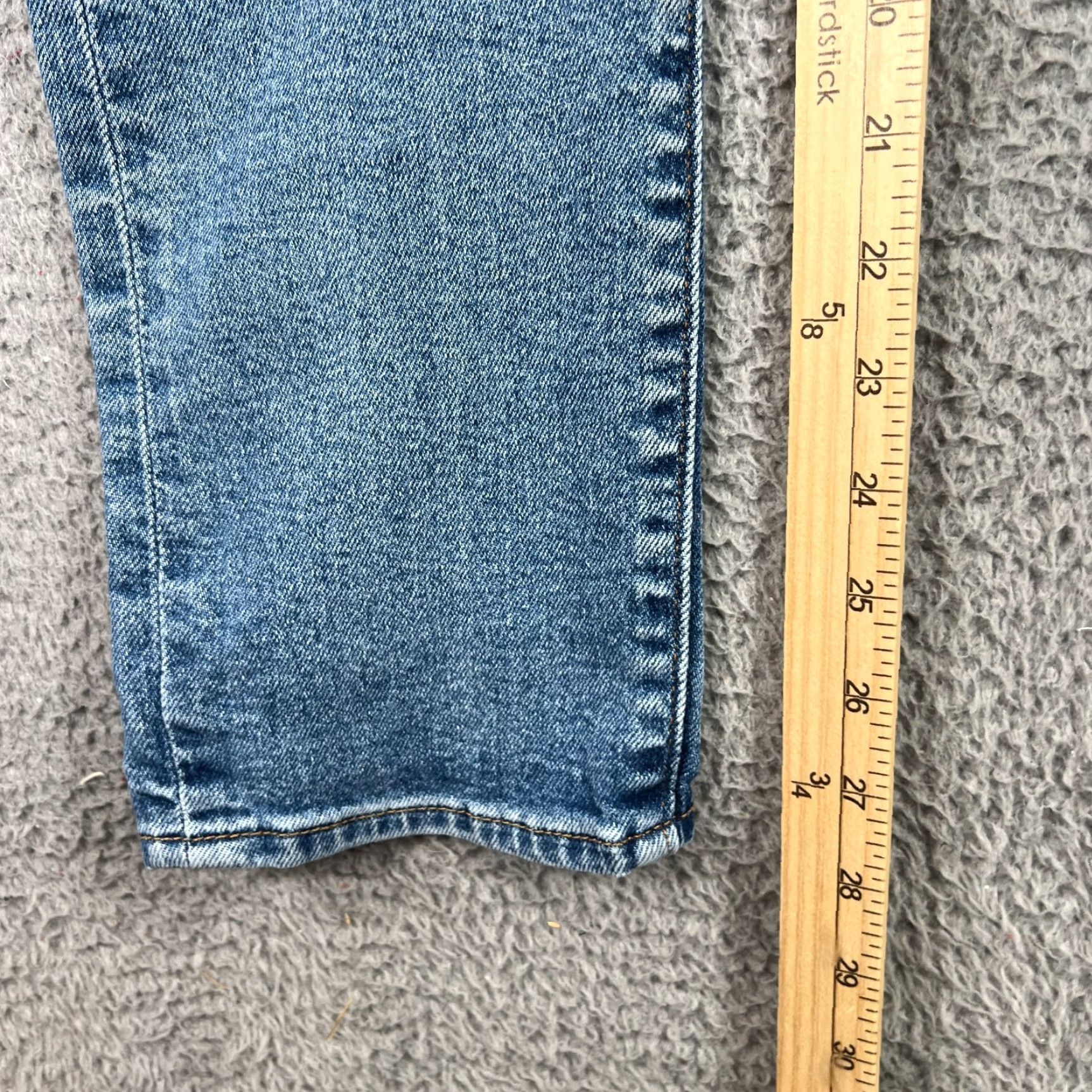 Levi's Levi's Wedgie Skinny Jeans Women's Size 25 Medium Wash Blue Denim Button Fly Distressed Size 42" / US 20 - 3 Thumbnail