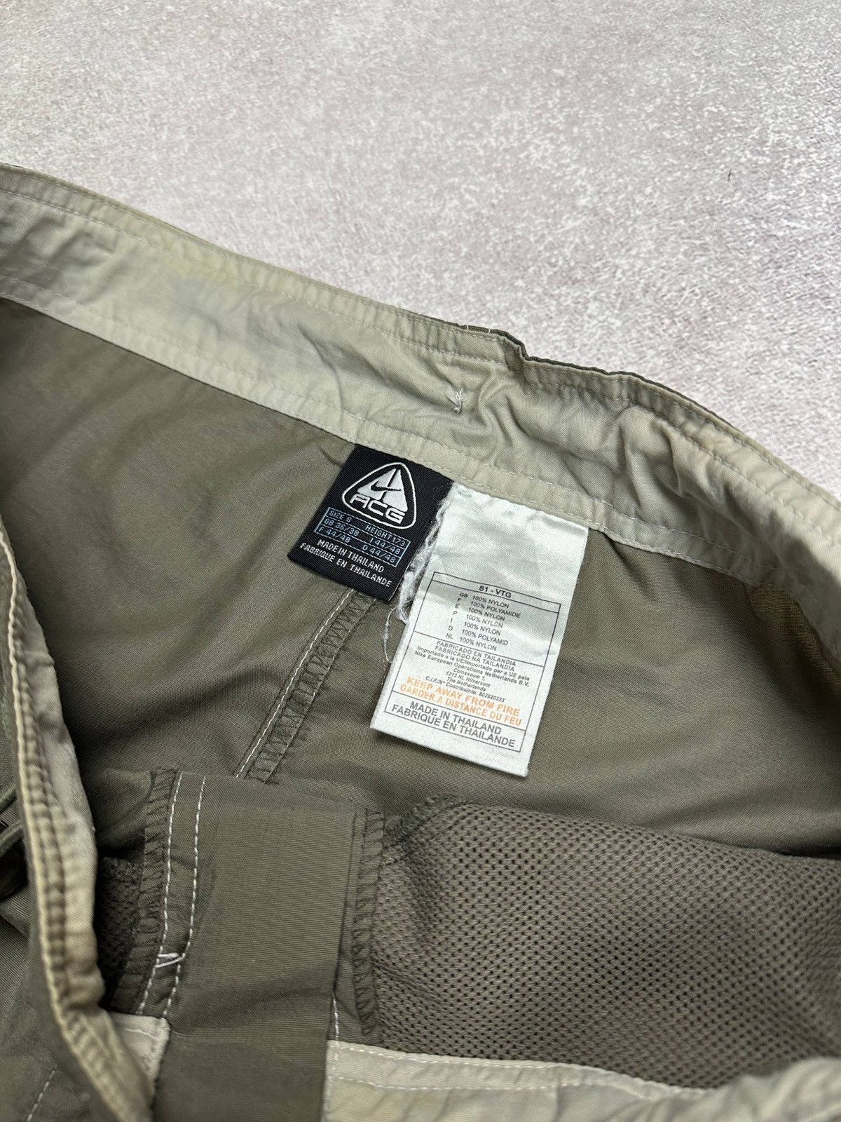 Nike ACG Vintage Nike ACG Baggy Relaxed Outdoor Cargo Pants S Size US 31 - 8 Thumbnail