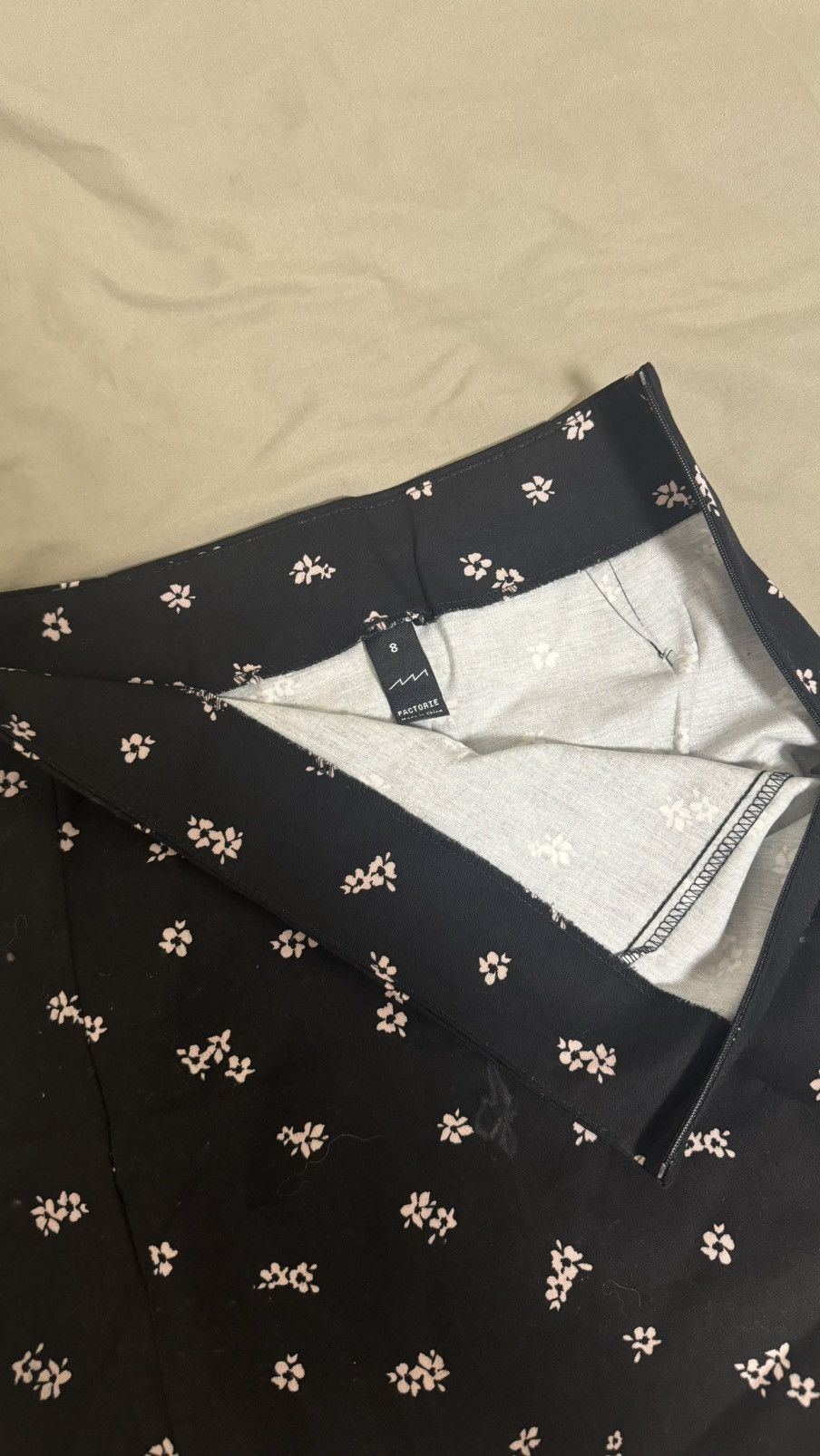 Factorie Black flower skirt Size S / US 4 / IT 40 - 2 Thumbnail