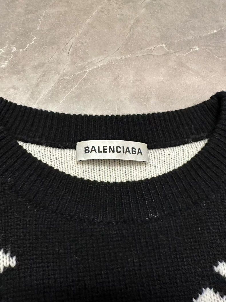 Balenciaga Balenciaga Black and White Full Logo Sweater Size US S / EU 44-46 / 1 - 2 Thumbnail