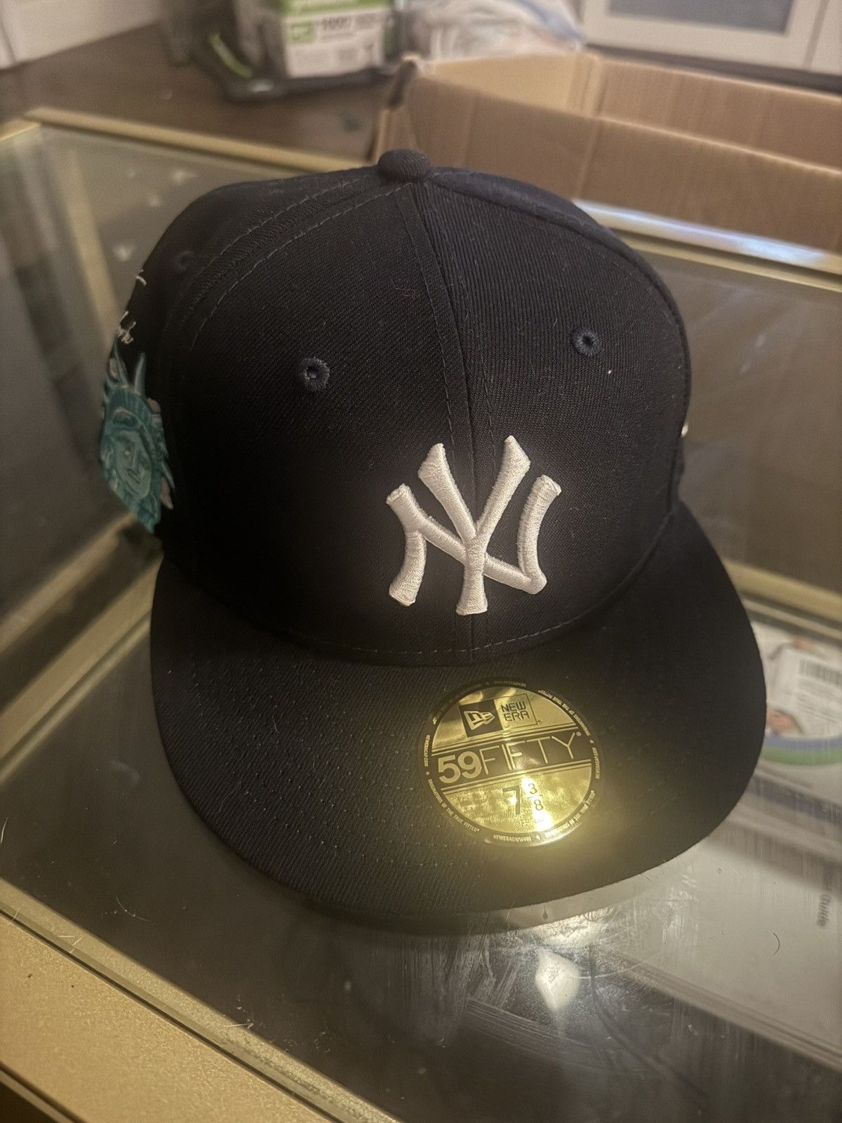 New Era × New York Yankees New Era New York Yankees Liberty Cloud Navy Grey Brim 7 3/8 Size ONE SIZE - 4 Thumbnail