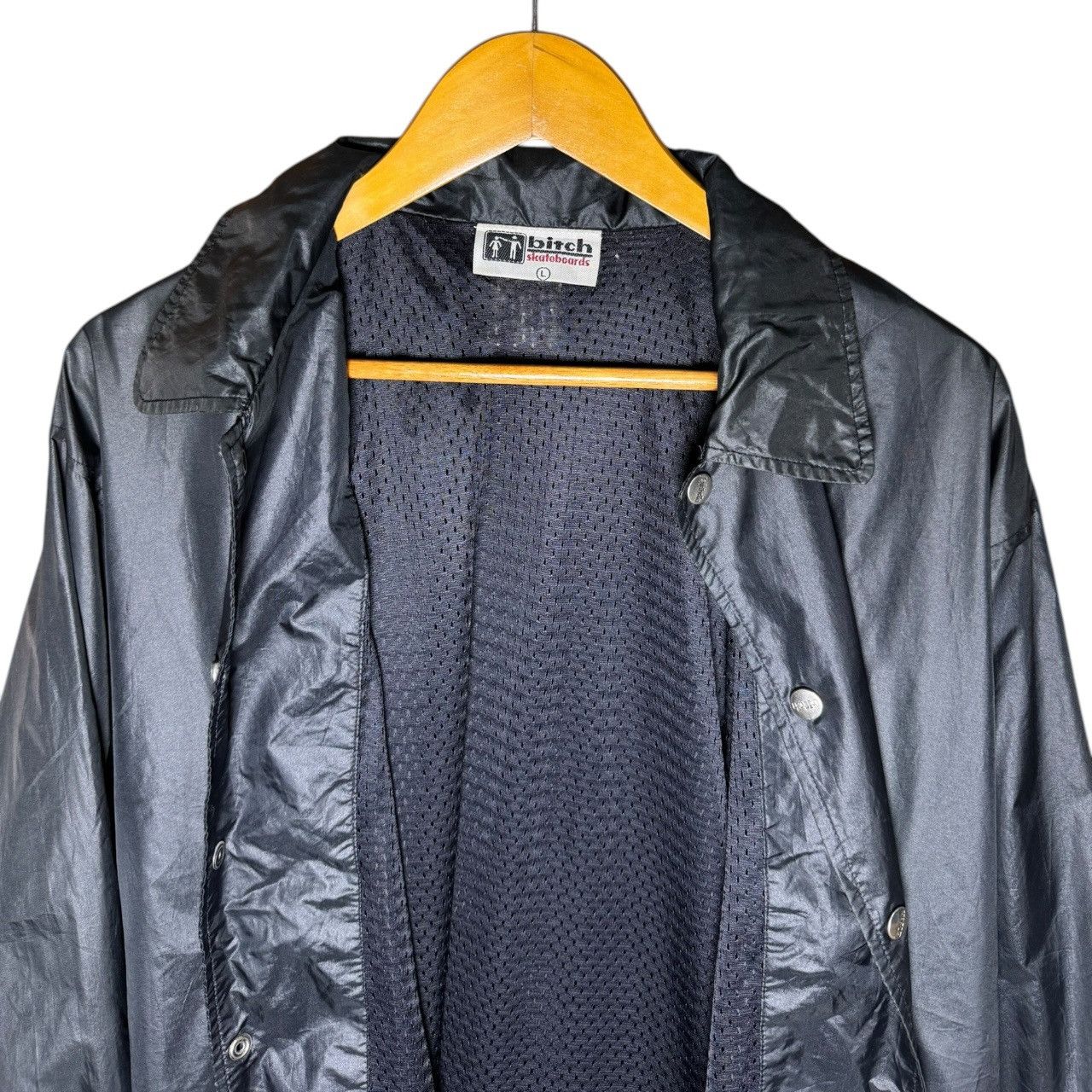 Santa Cruz Skateboards × Vintage Vintage Bitch Skateboard Coach Jacket Size US L / EU 52-54 / 3 - 6 Thumbnail
