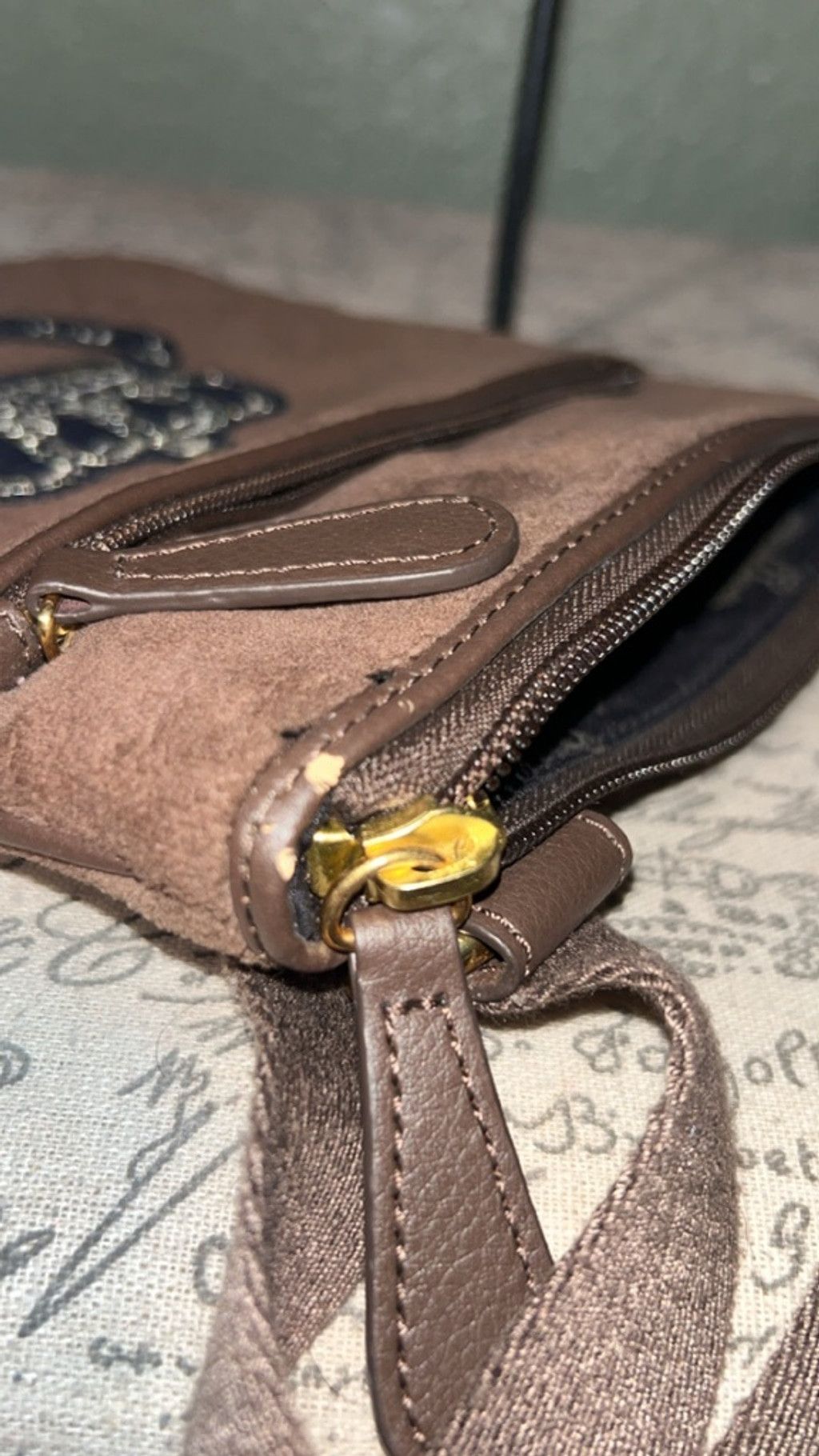 Juicy Couture Women's Juicy Couture Crossbody Bag One Size Brown Gold Size ONE SIZE - 2 Thumbnail