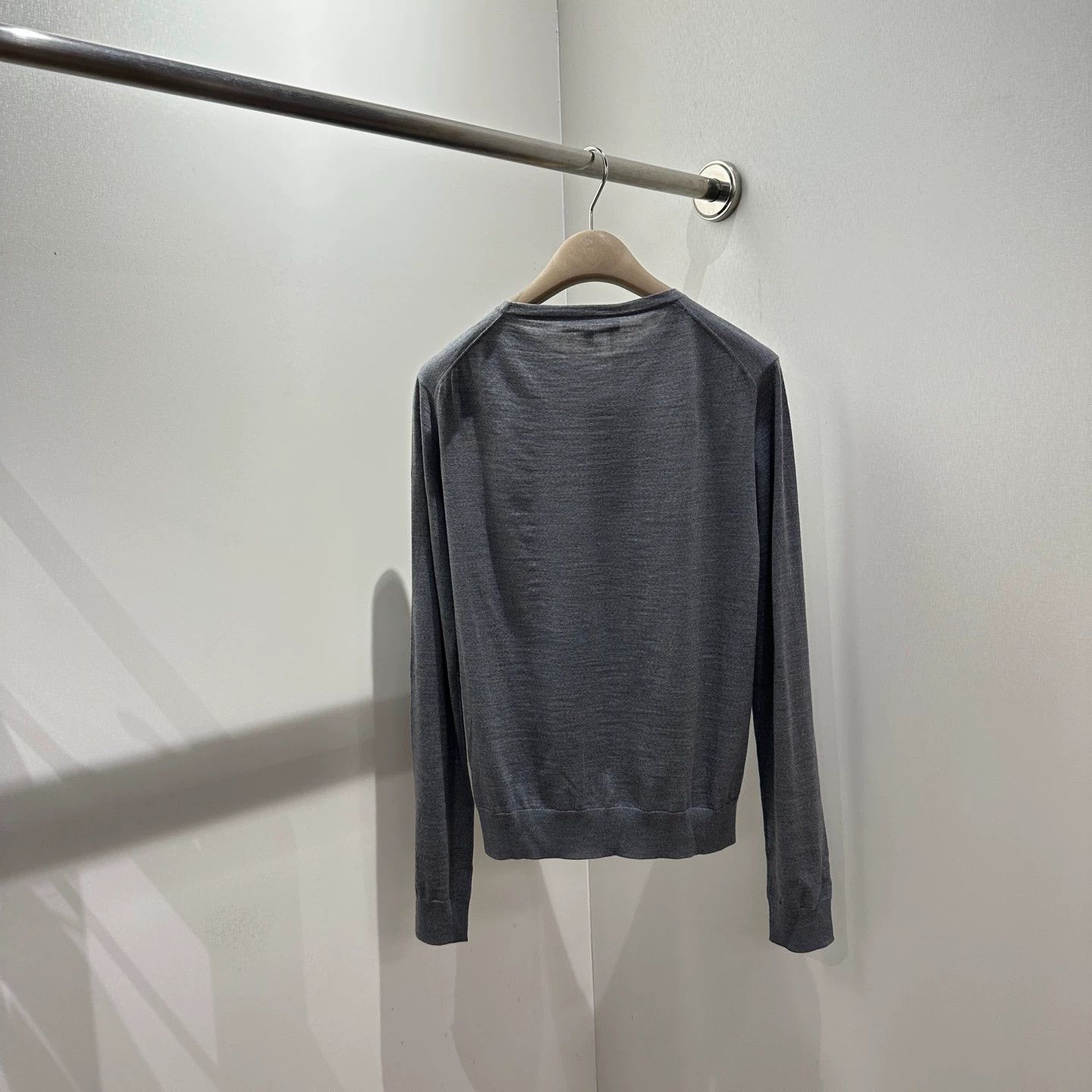 Loro Piana Loro Piana may534 Solid Wool Sweater 42 Size M / US 6-8 / IT 42-44 - 2 Thumbnail