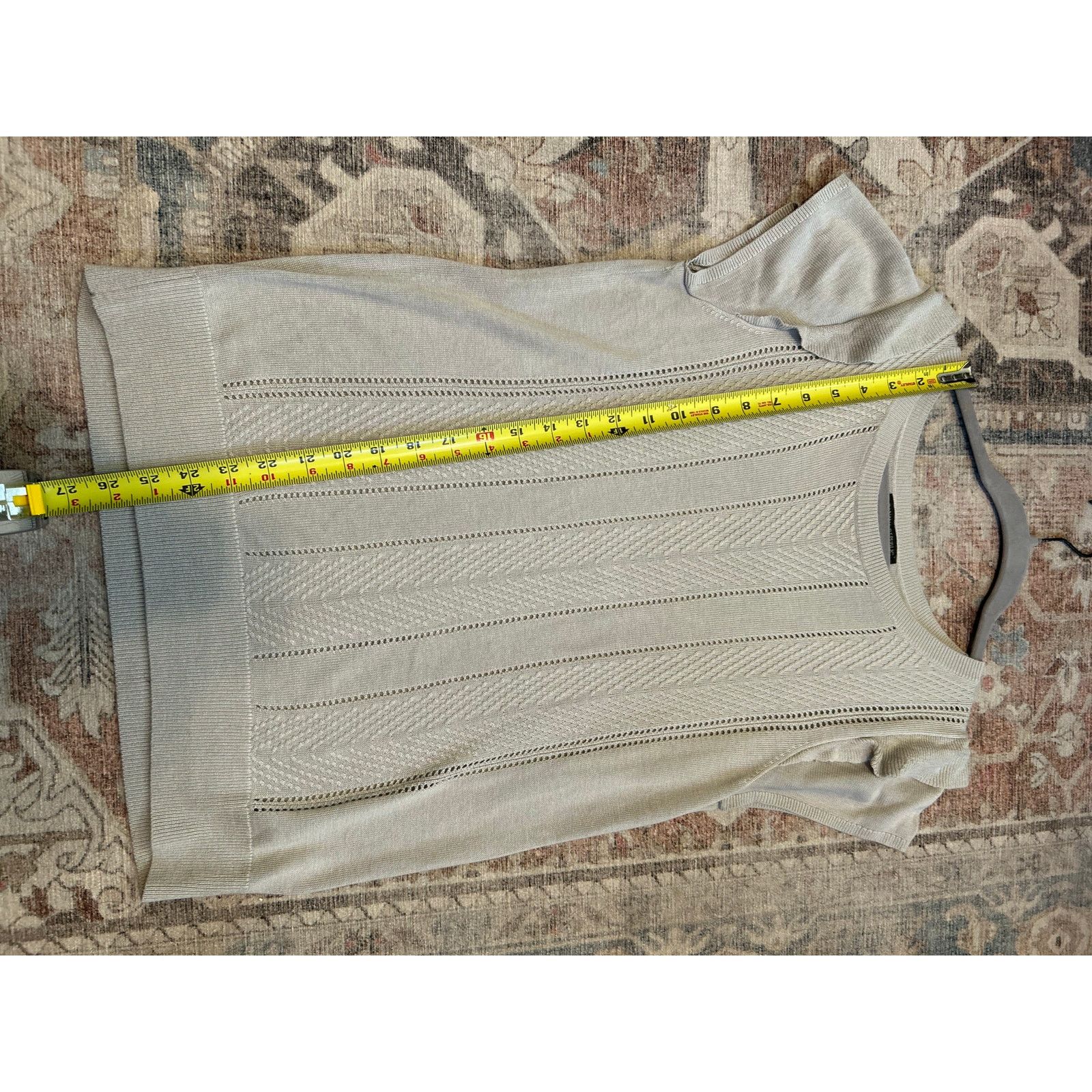 Banana Republic Banana Republic Tan Short Sleeve Crochet Sweater, Sz Medium Size M / US 6-8 / IT 42-44 - 2 Thumbnail