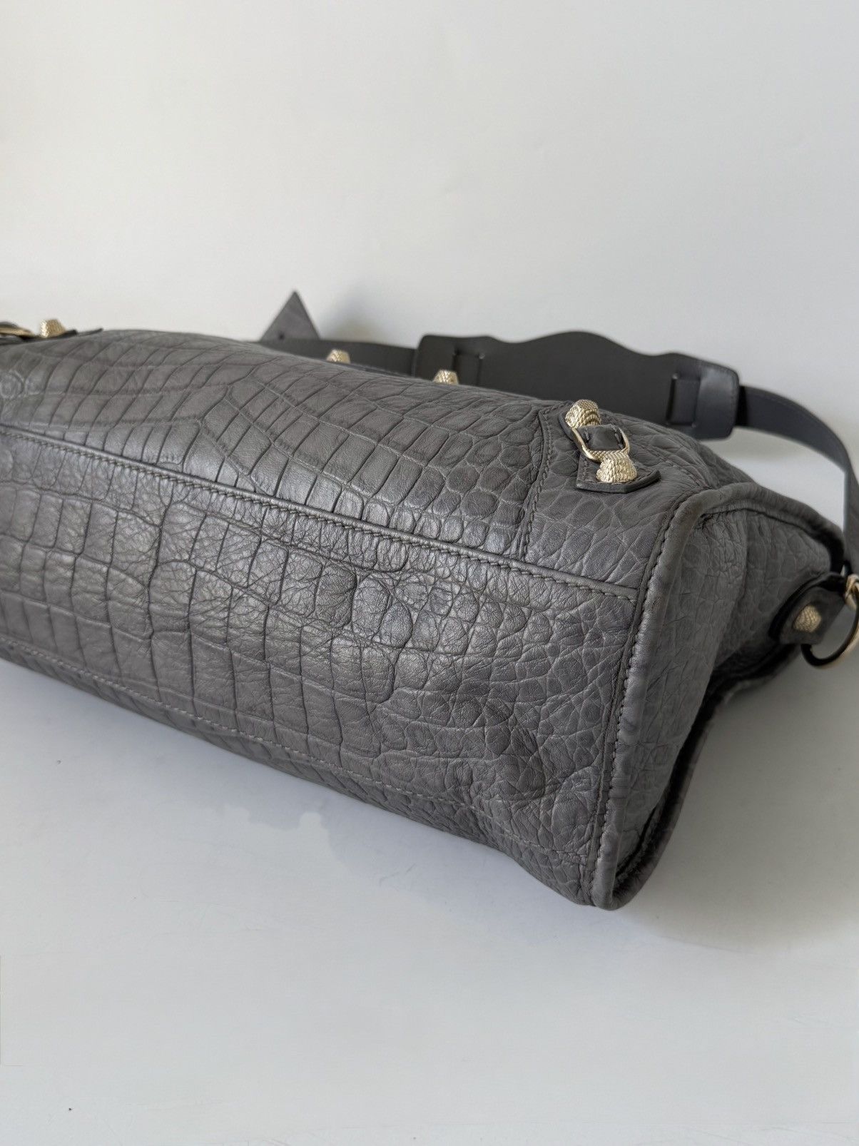 Balenciaga 2000’s Balenciaga Gray Crocodile Giant 12 Gold Hardware City Size ONE SIZE - 7 Thumbnail
