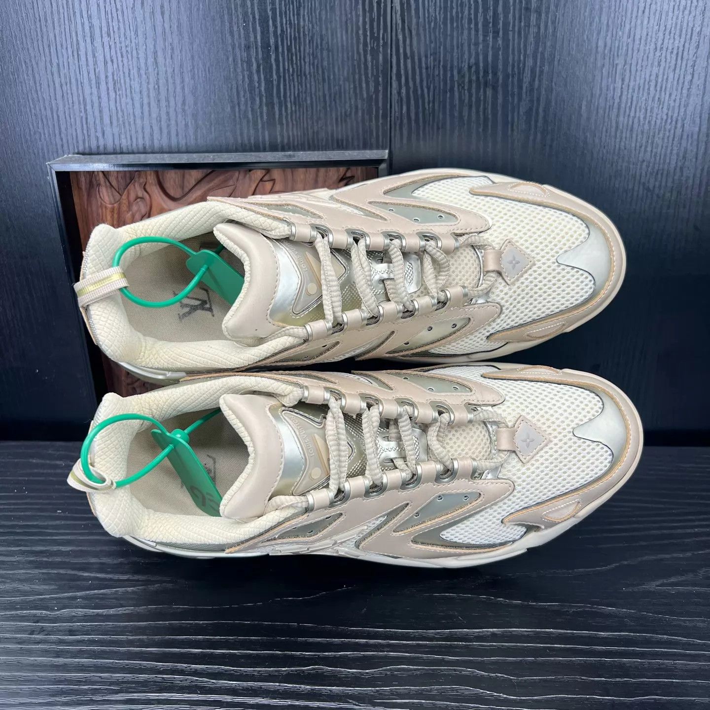 Louis Vuitton LV Tatic Tan Size 8/42 Like New Size US 9 / EU 42 - 5 Thumbnail