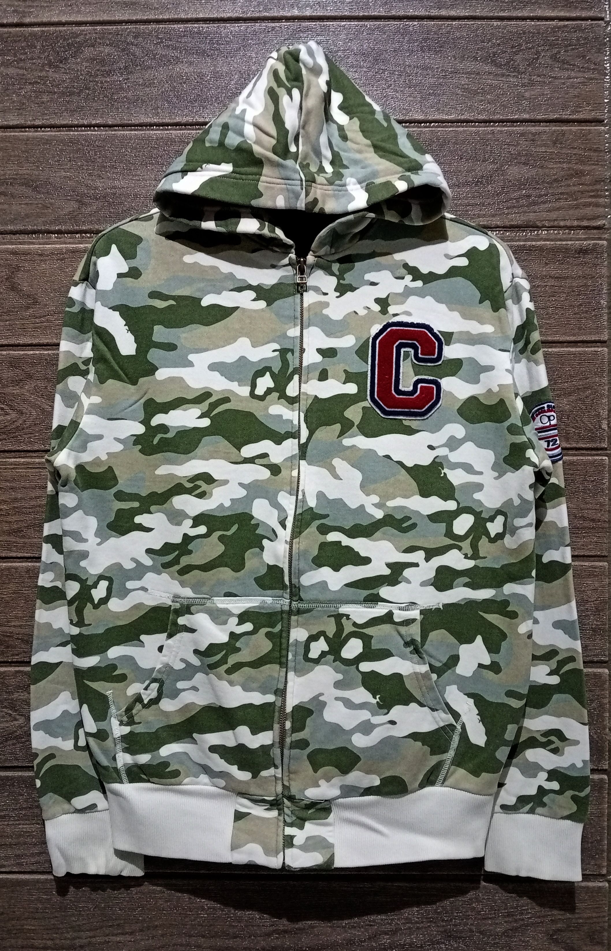 Ocean Pacific Vintage Ocean Pacific Surf Camo Pullover Hoodie Size US XL / EU 56 / 4 - 1 Thumbnail