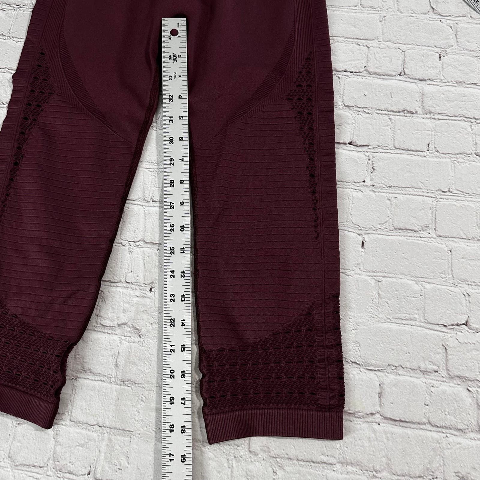 Gymshark Gymshark Leggings size medium Size 30" / US 8 / IT 44 - 8 Thumbnail