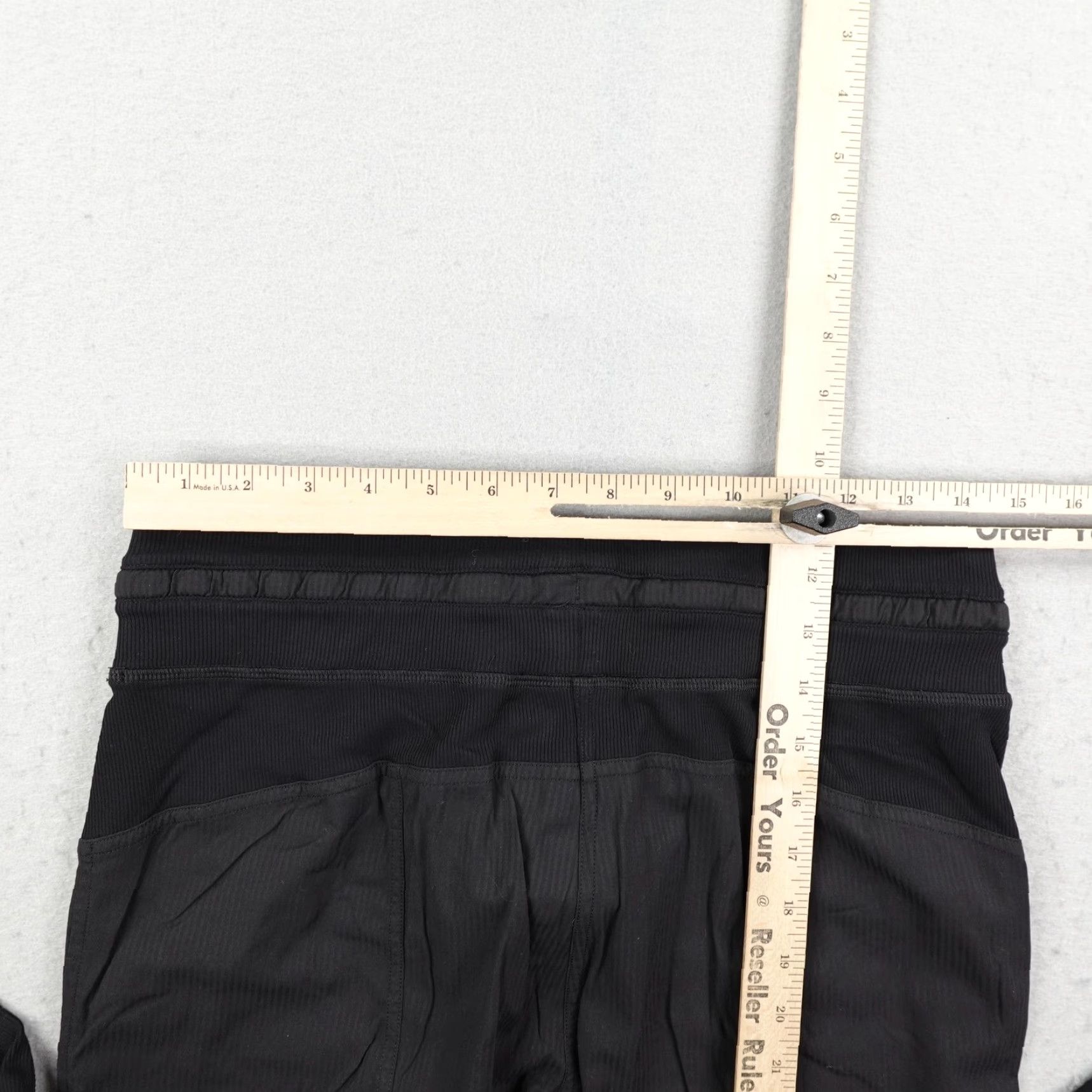 Lululemon Lululemon Pants Womens S Black Dance Studio Crop 25" Joggers Gym Yoga Athletic Pants Striped Pattern Pockets Elastic Waist Regular Inseam 24" Size 28" / US 6 / IT 42 - 7 Thumbnail