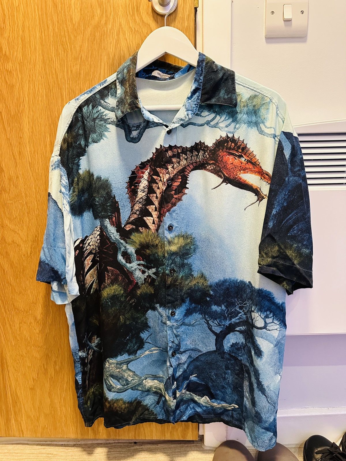 Valentino Valentino Dragon Silk Shirt Size US S / EU 44-46 / 1 - 1 Thumbnail