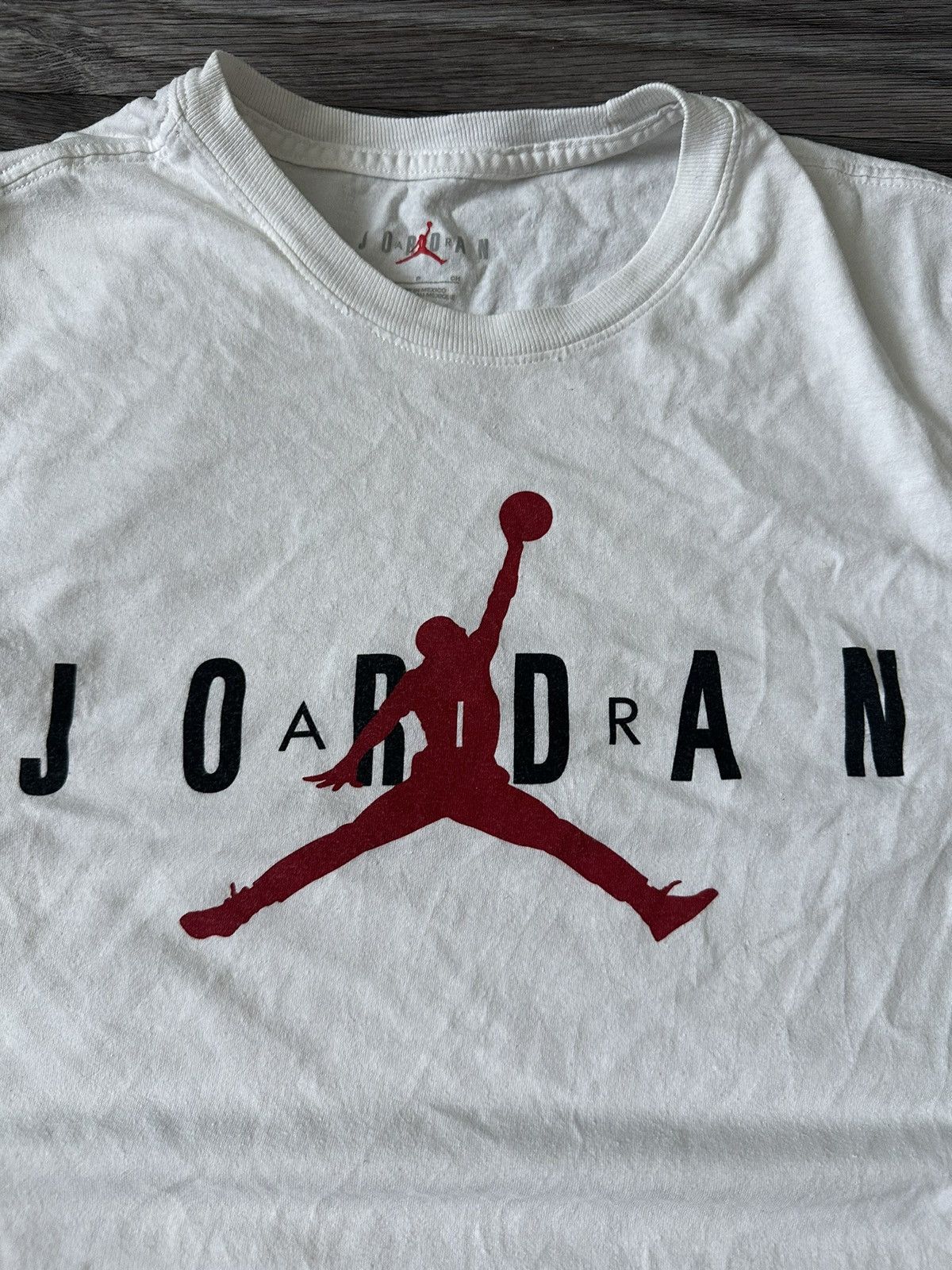 Nike Nike jordan big logo t shirt hype vintage Size US S / EU 44-46 / 1 - 2 Thumbnail