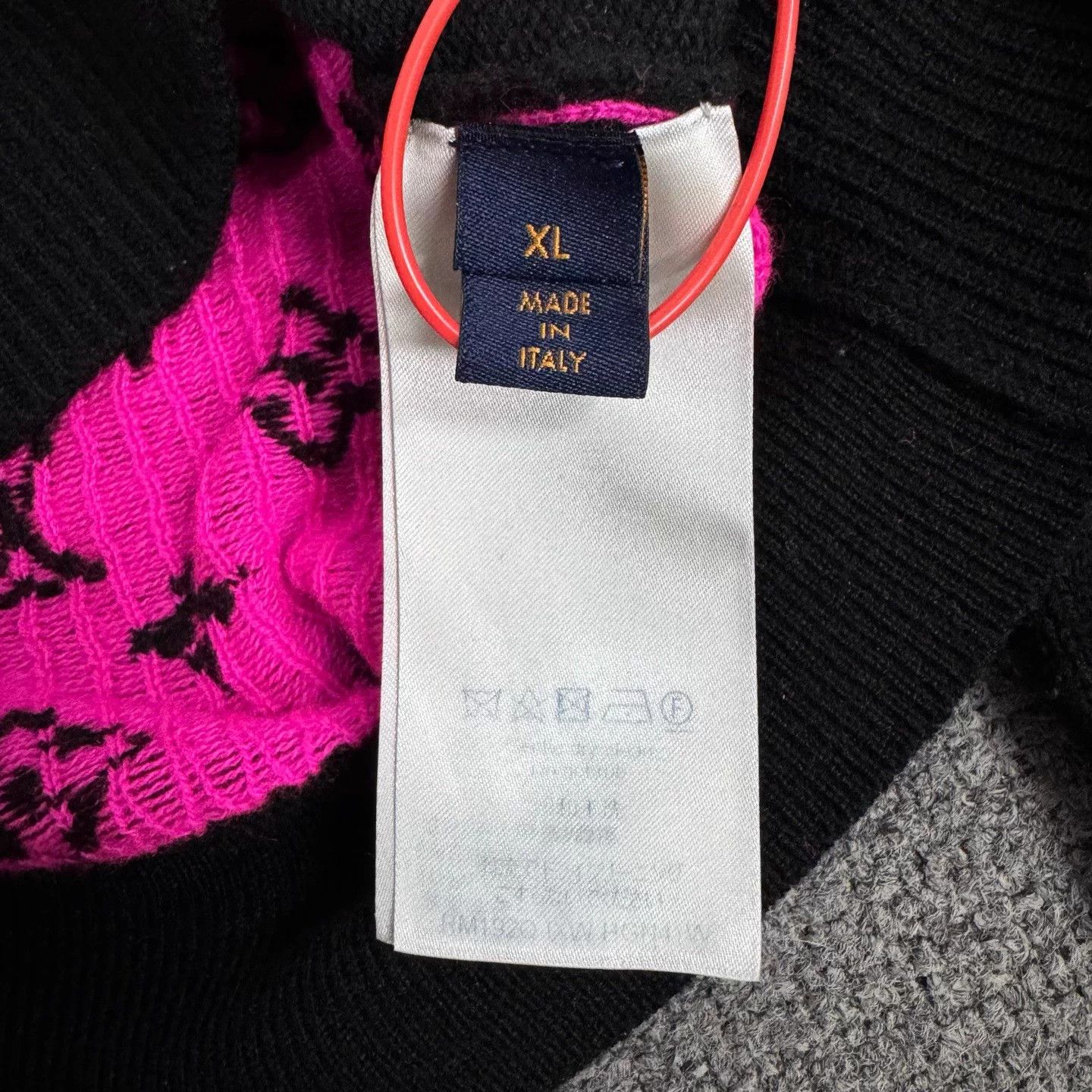 Louis Vuitton LV Cashmere Monogram Reversible Sweater XL 95 New Size US XL / EU 56 / 4 - 6 Thumbnail